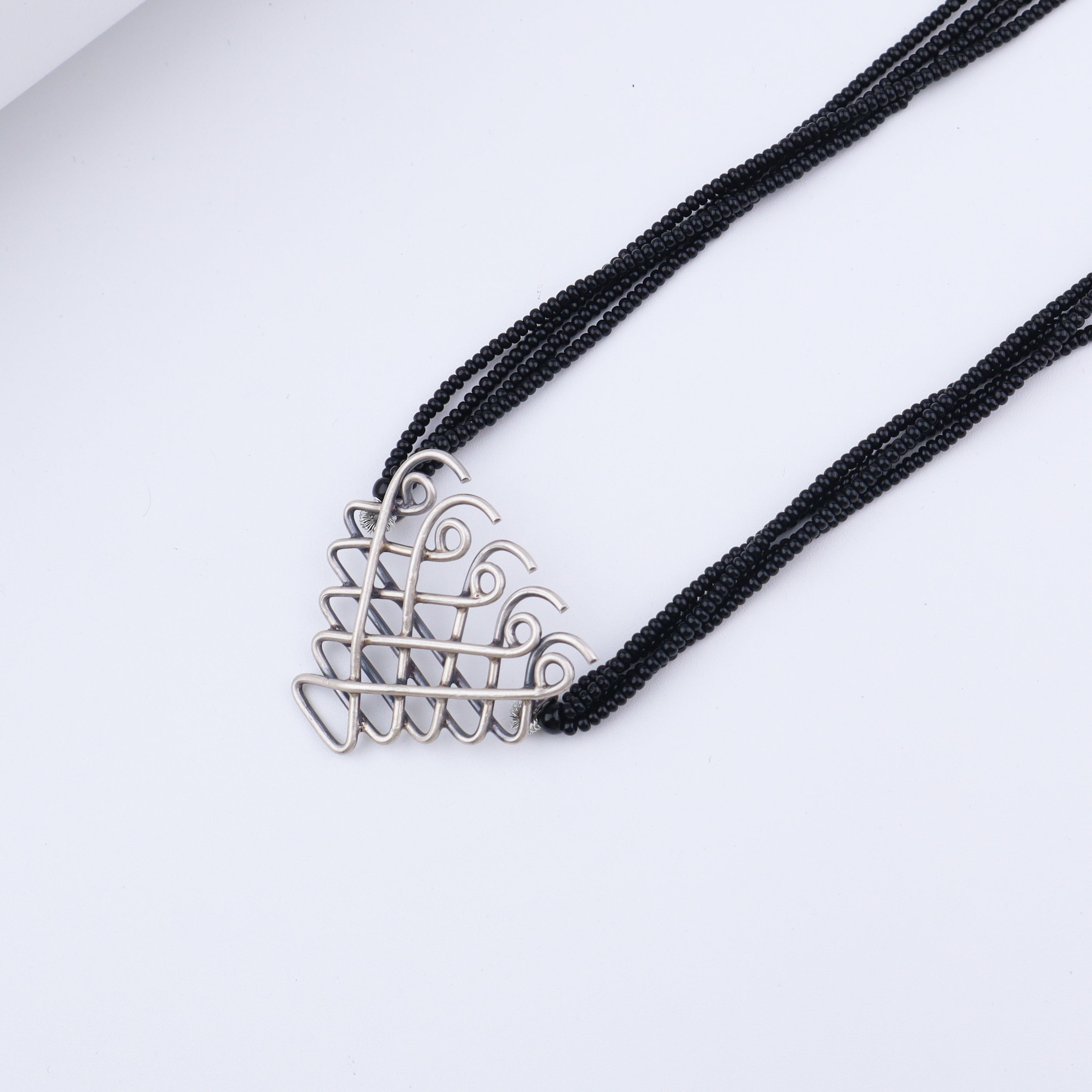 Saraswati Mangalsutra (Motif size : Medium )