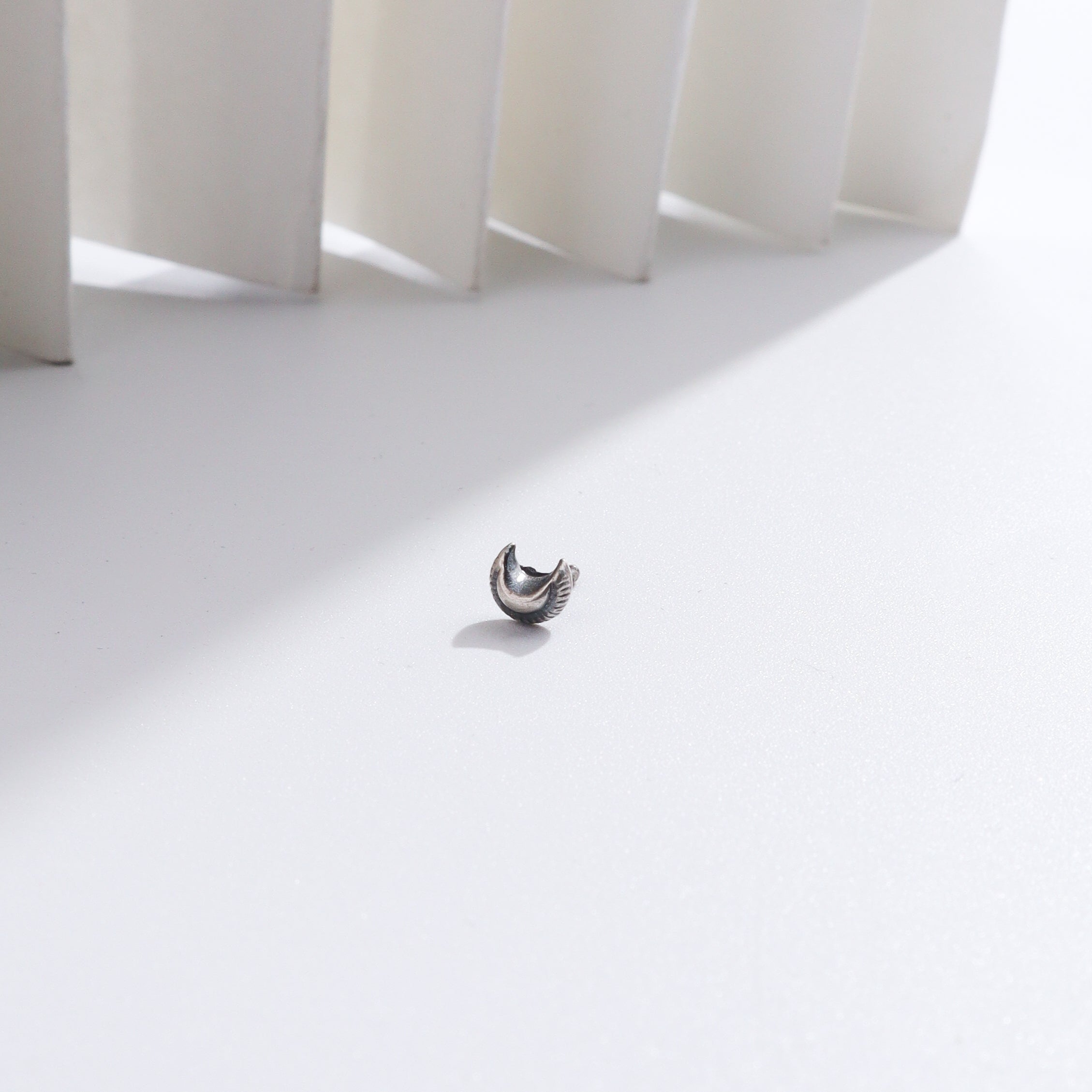 Silver Tiny Textured Chandrakor Nose Pin