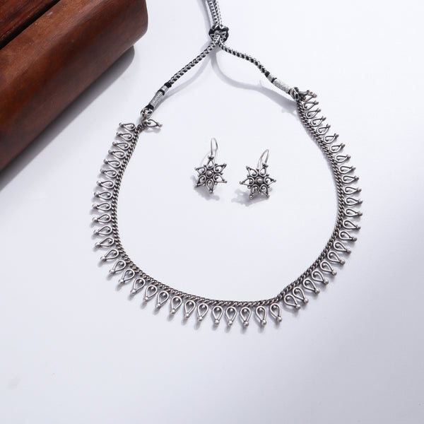 Delicate Drops Silver Set jewelry with necklace and earrings
