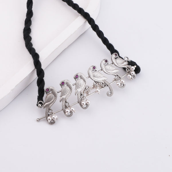 Parrot choker with pearls (Made to Order)