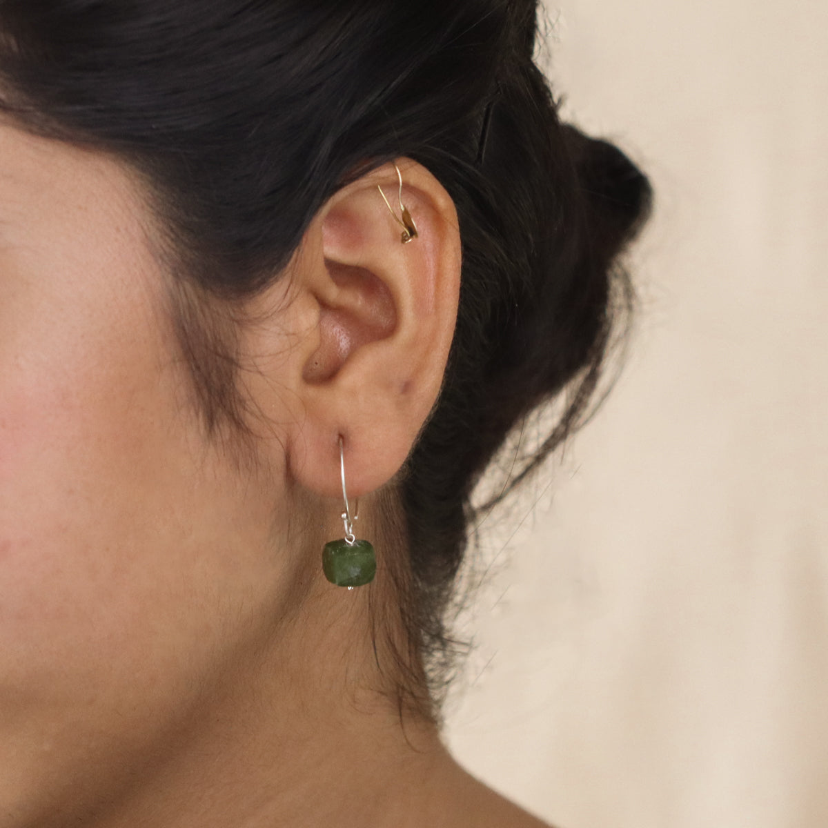Vessonite earring - Half hoop