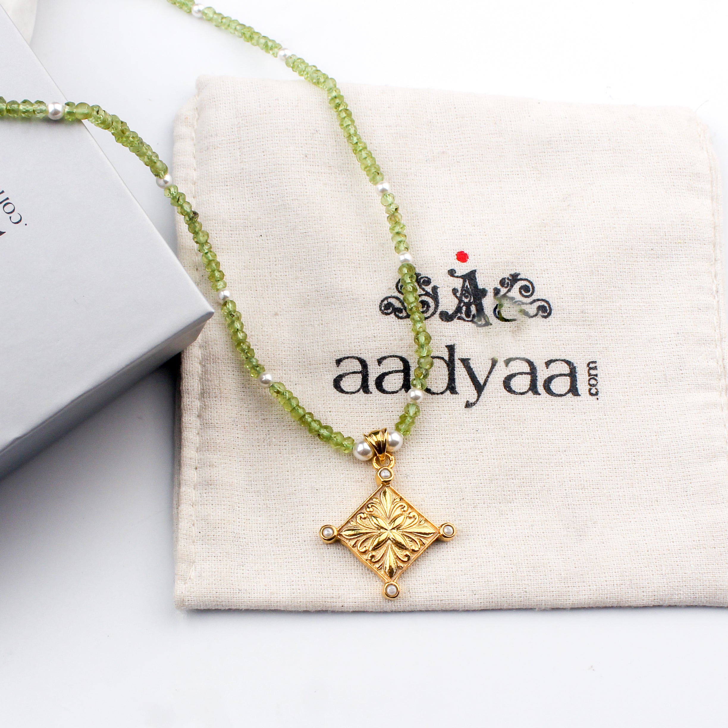 Filigree Galaxy Necklace with Peridot & Pearls | 22K Gold-Plated