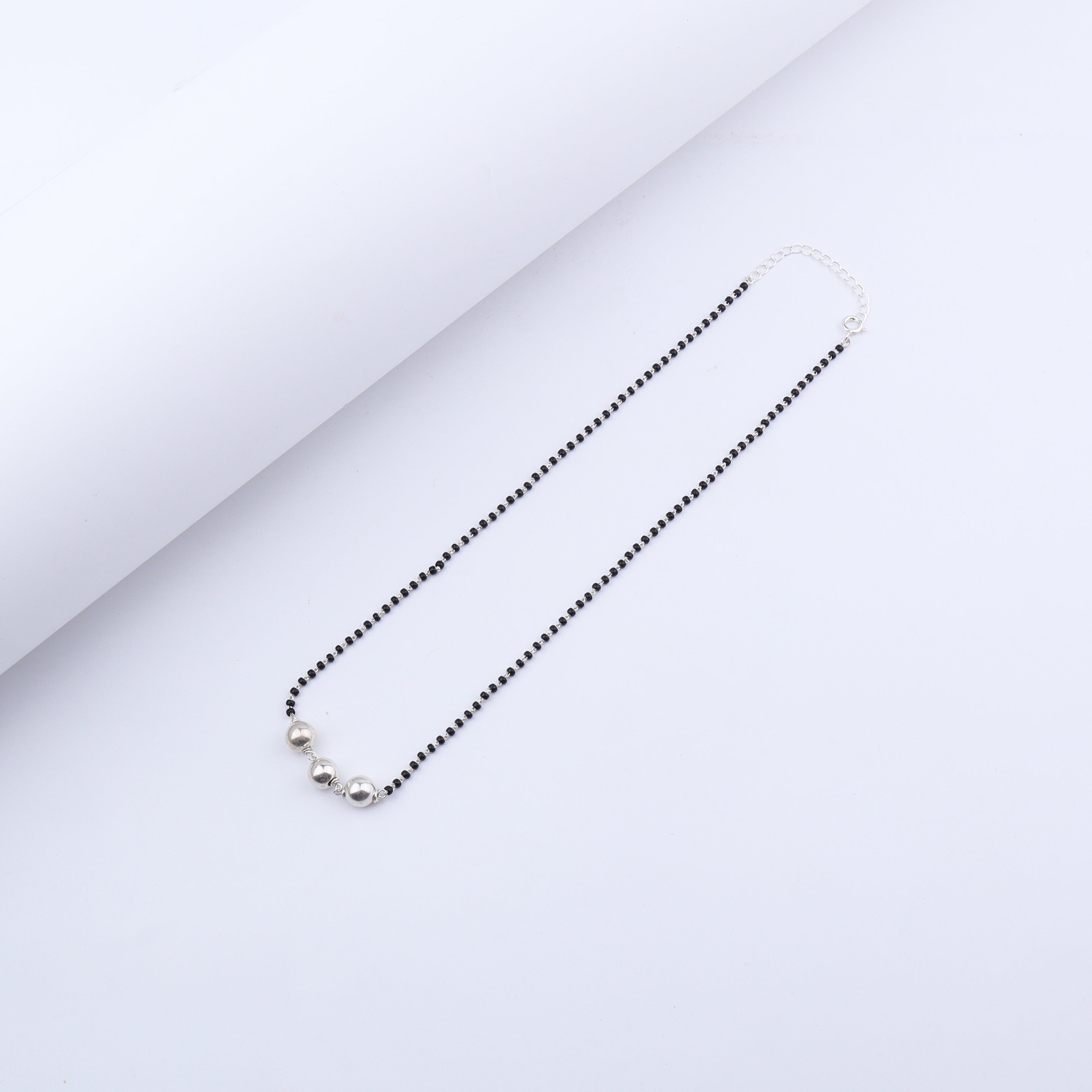 Classic Sarmanee Mangalsutra Small