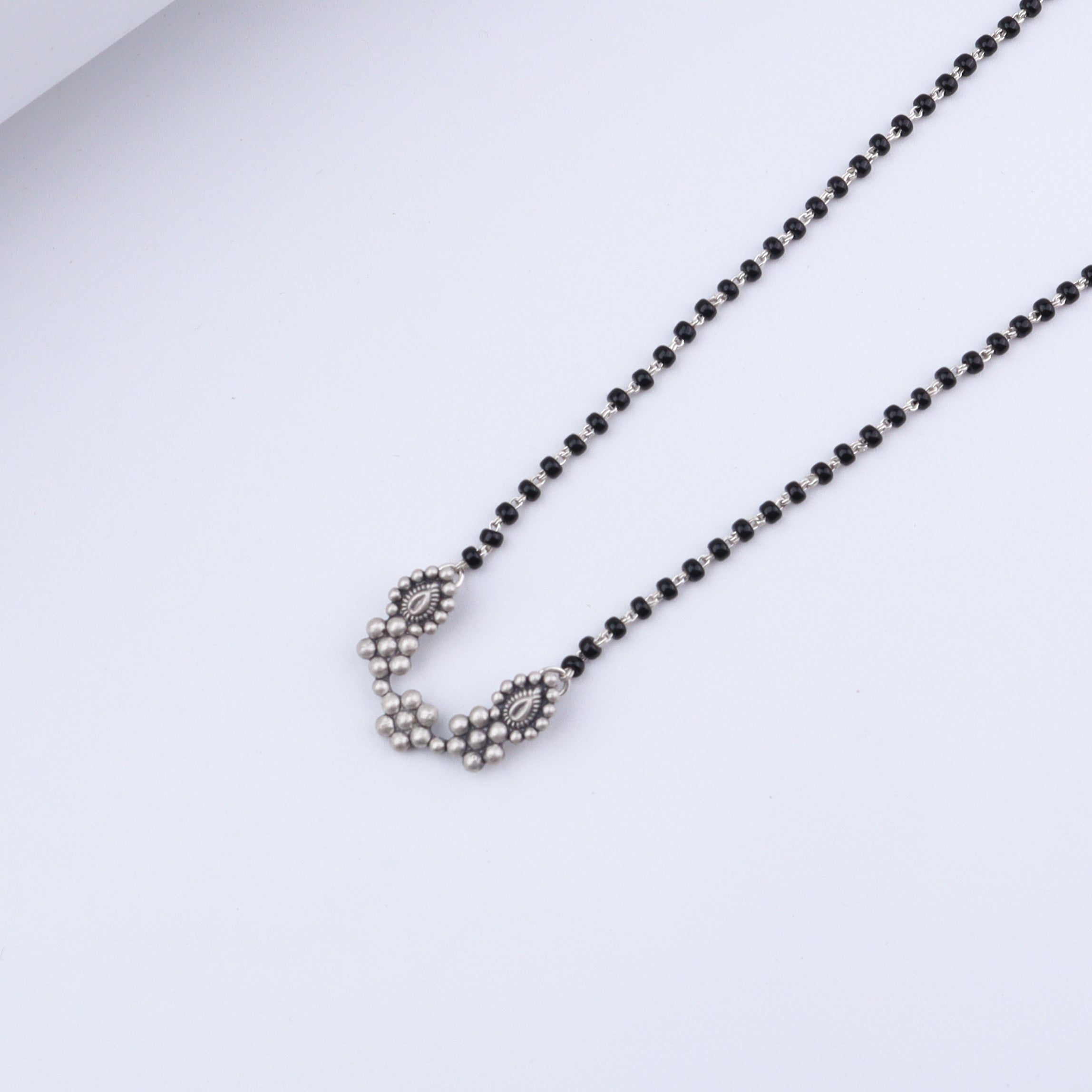 Itihaas Kudi Nath Mangalsutra ( Motif size : Small )