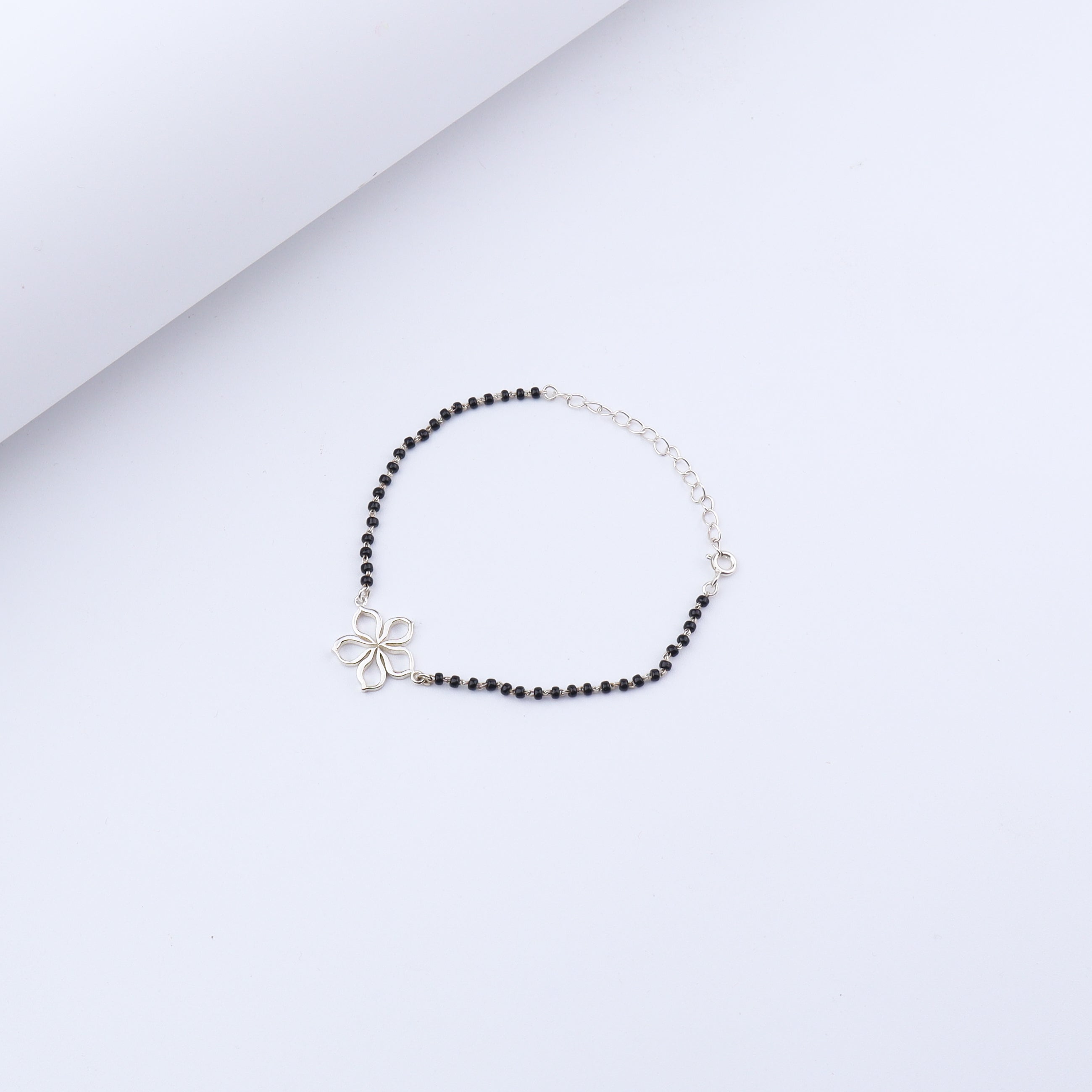 Sadafuli (Periwinkle) Mangalsutra Bracelet