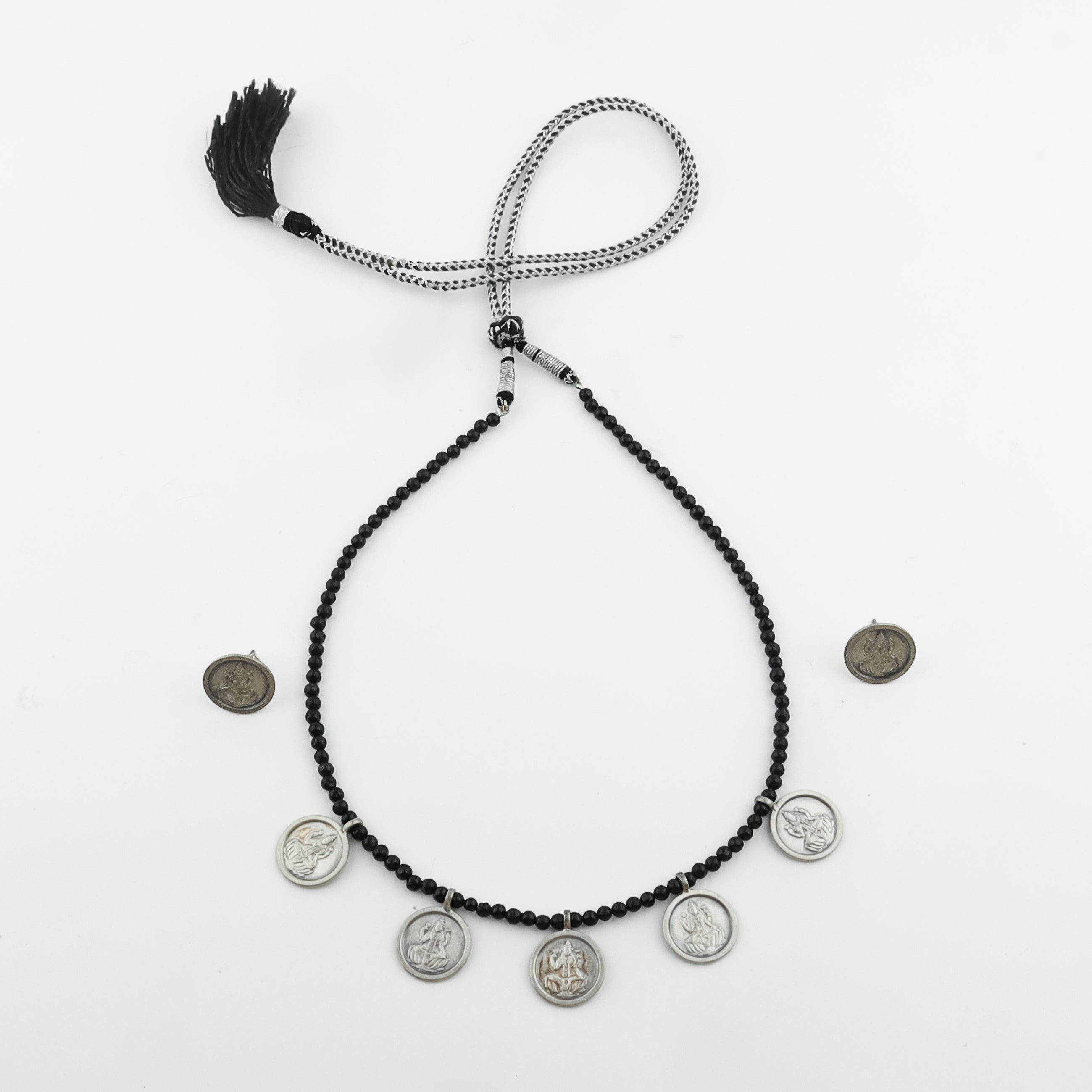 Black Onyx Silver Putali Haar Set
