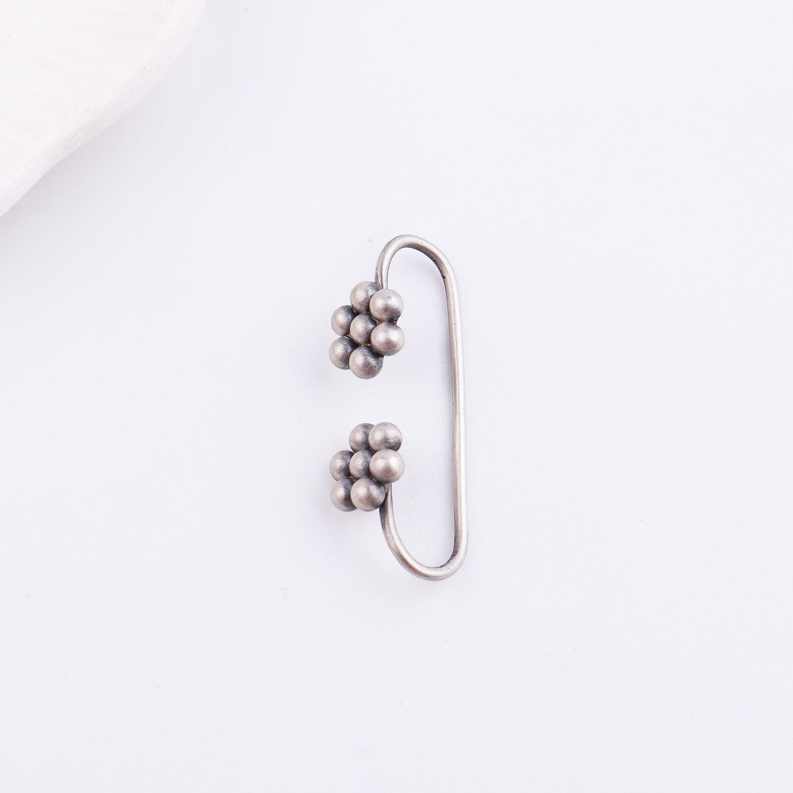 Oxidised Kudi Earcuff