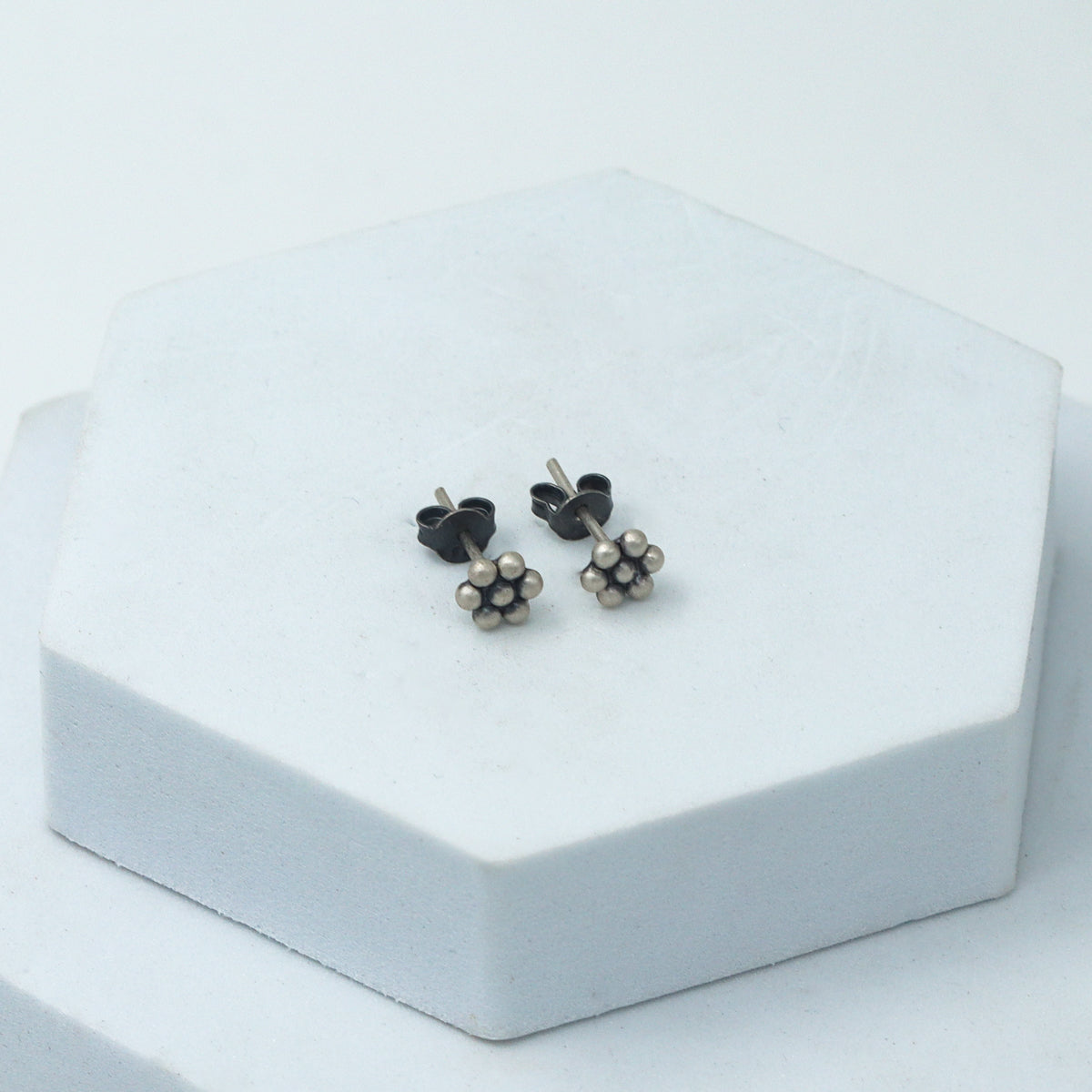 Itihaas Kudi (Small) - Tiny Stud ( great for second piercing )