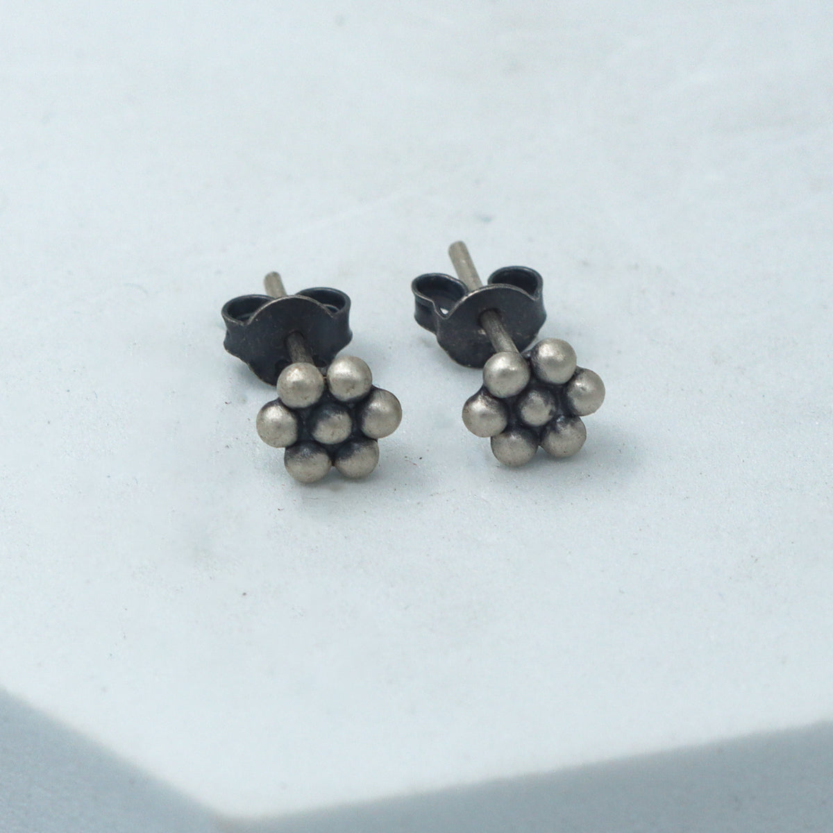 Itihaas Kudi (Small) - Tiny Stud ( great for second piercing )