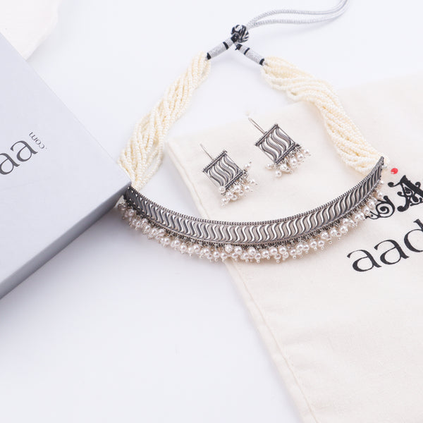 Wave Filigree Choker Set with Pearls