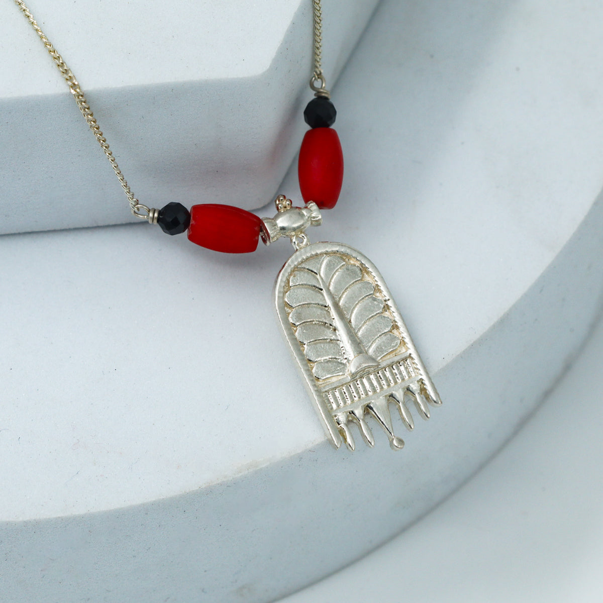 Saaj Motif Mangalsutra: ताळी (Taali)