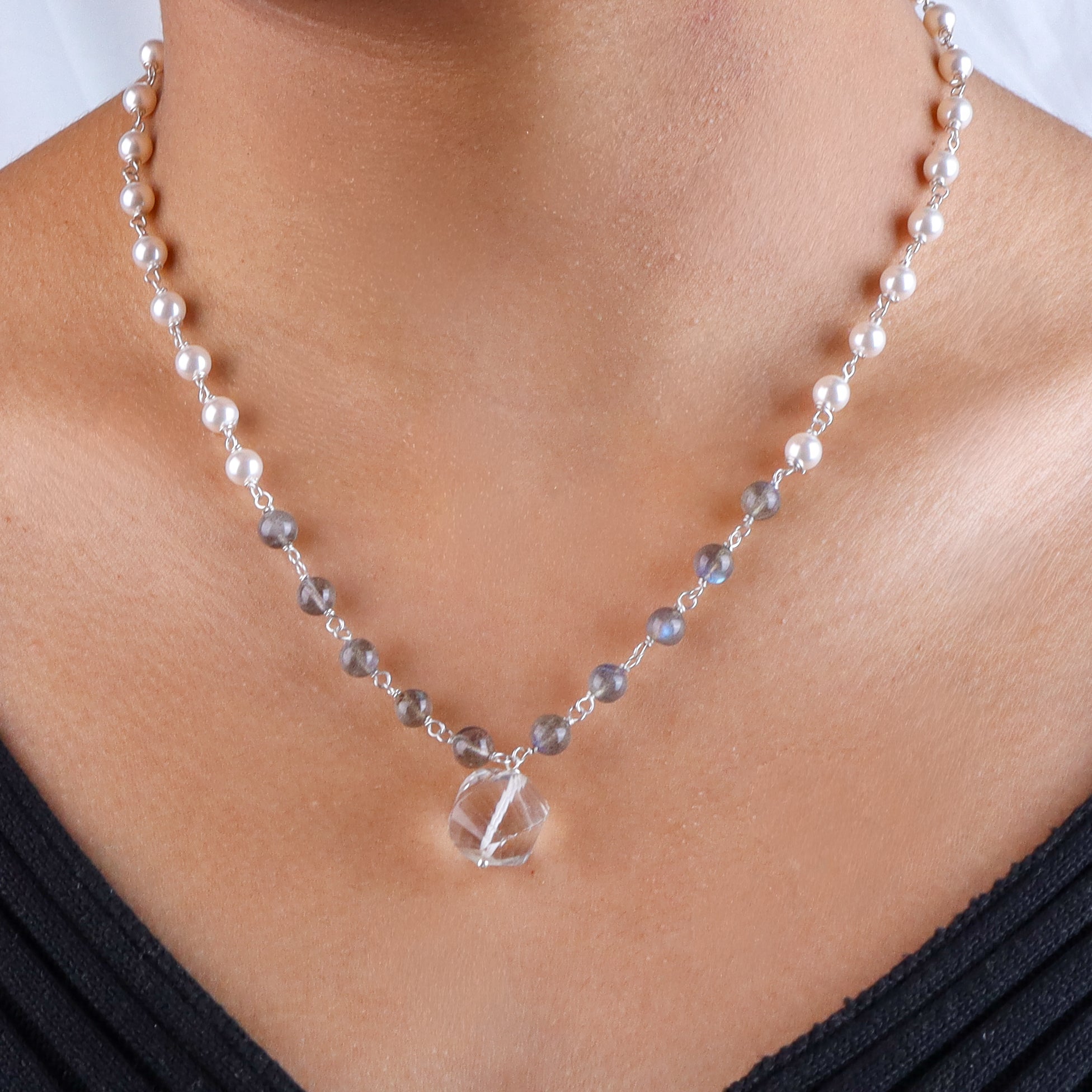 Pearl Ganthan Necklace with Semiprecious Stones