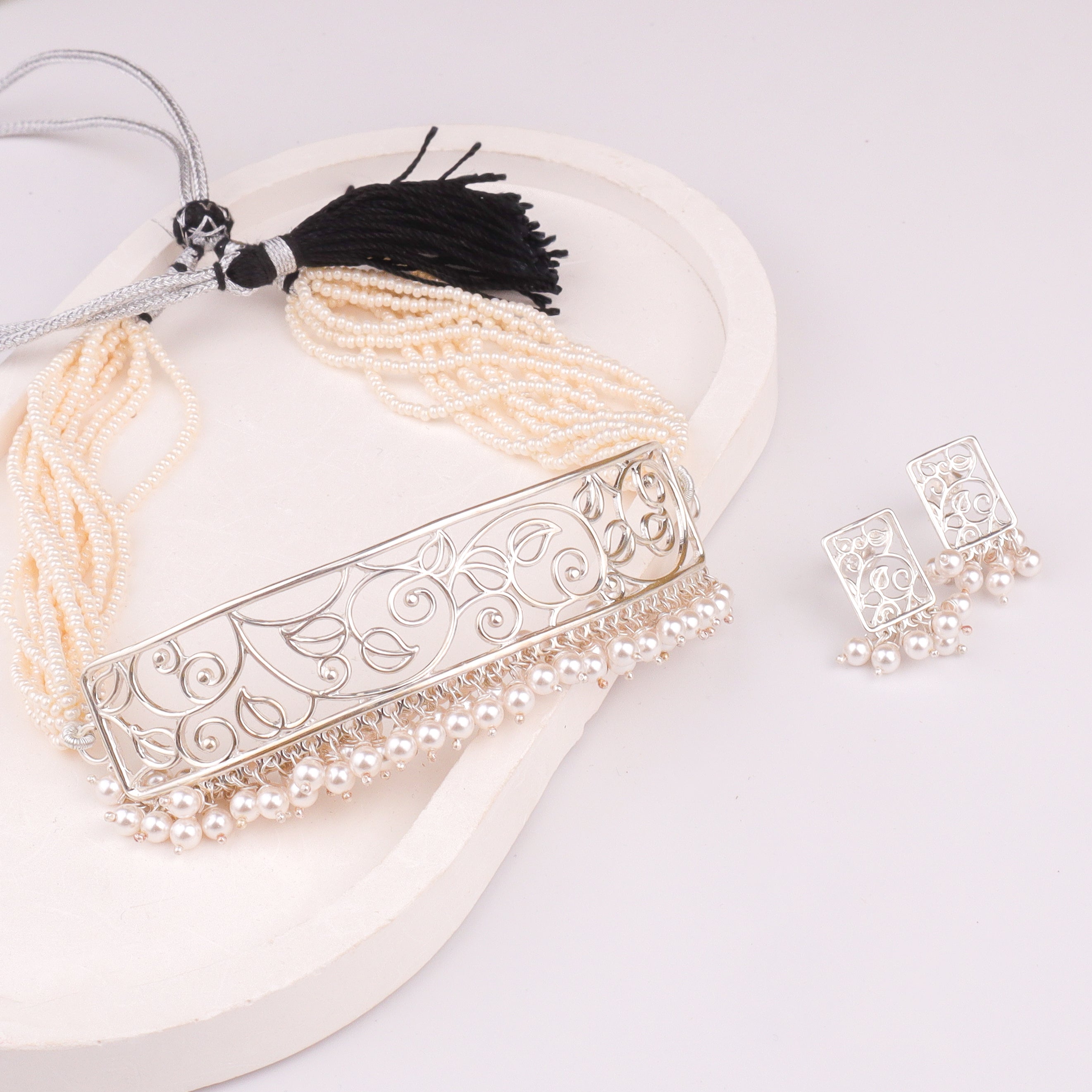 Pearl Vel Nakshi Choker Set