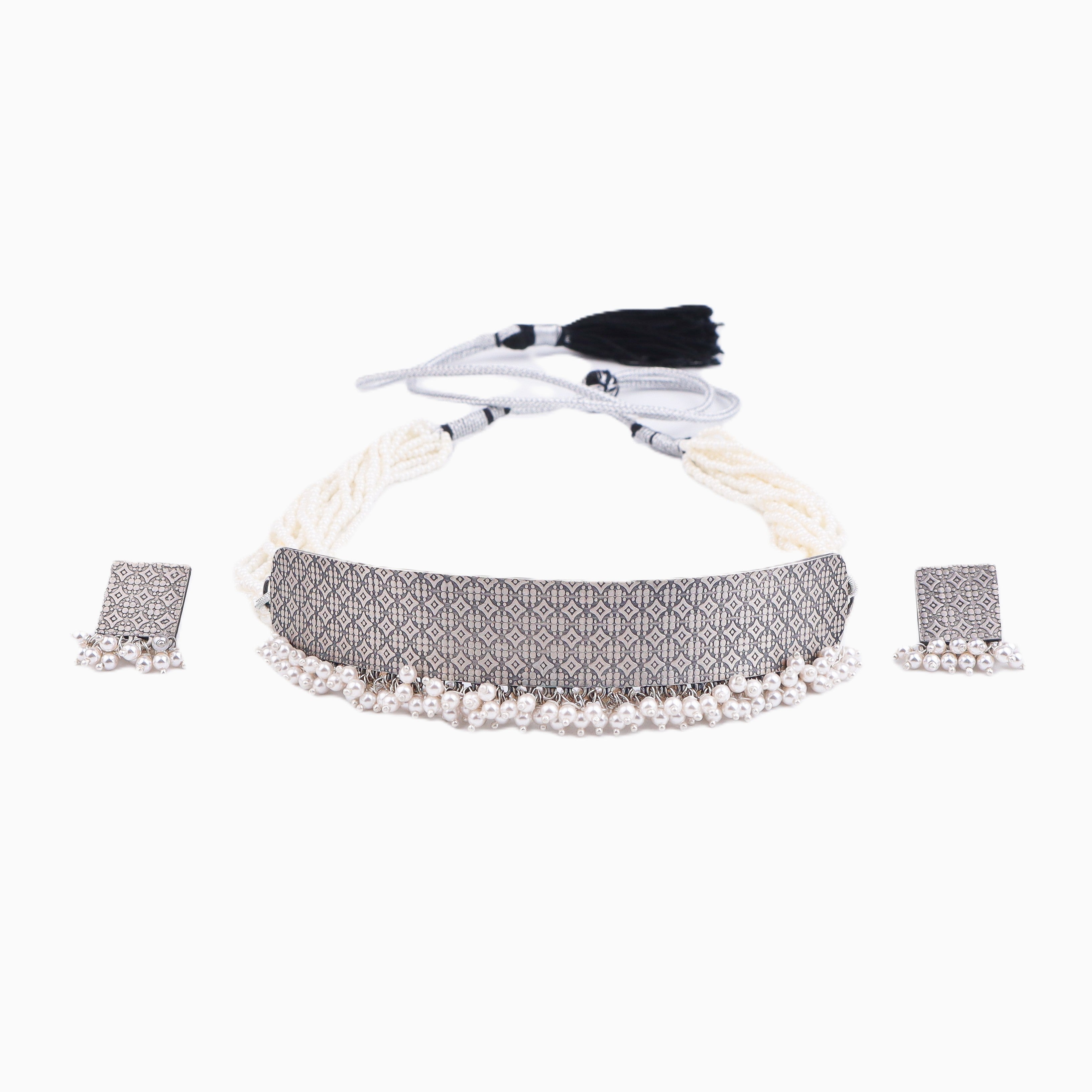 Nakshi Choker Set with Pearls