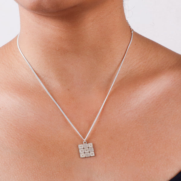 Tic tac toe pendant necklace small size in 92.5 sterling silver