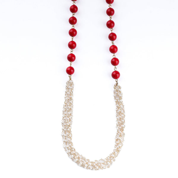 Model wearing 22K gold-plated fashion necklace for a sophisticated and elegant jewellery look
