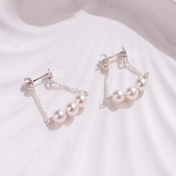 Silver pearl earrings