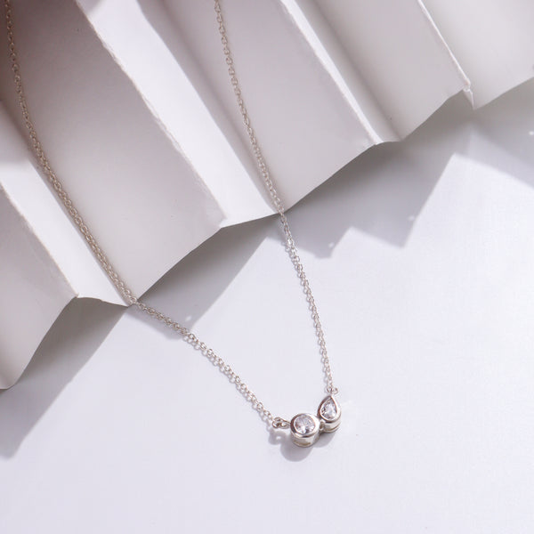 Silver necklace with cubic zirconia stones