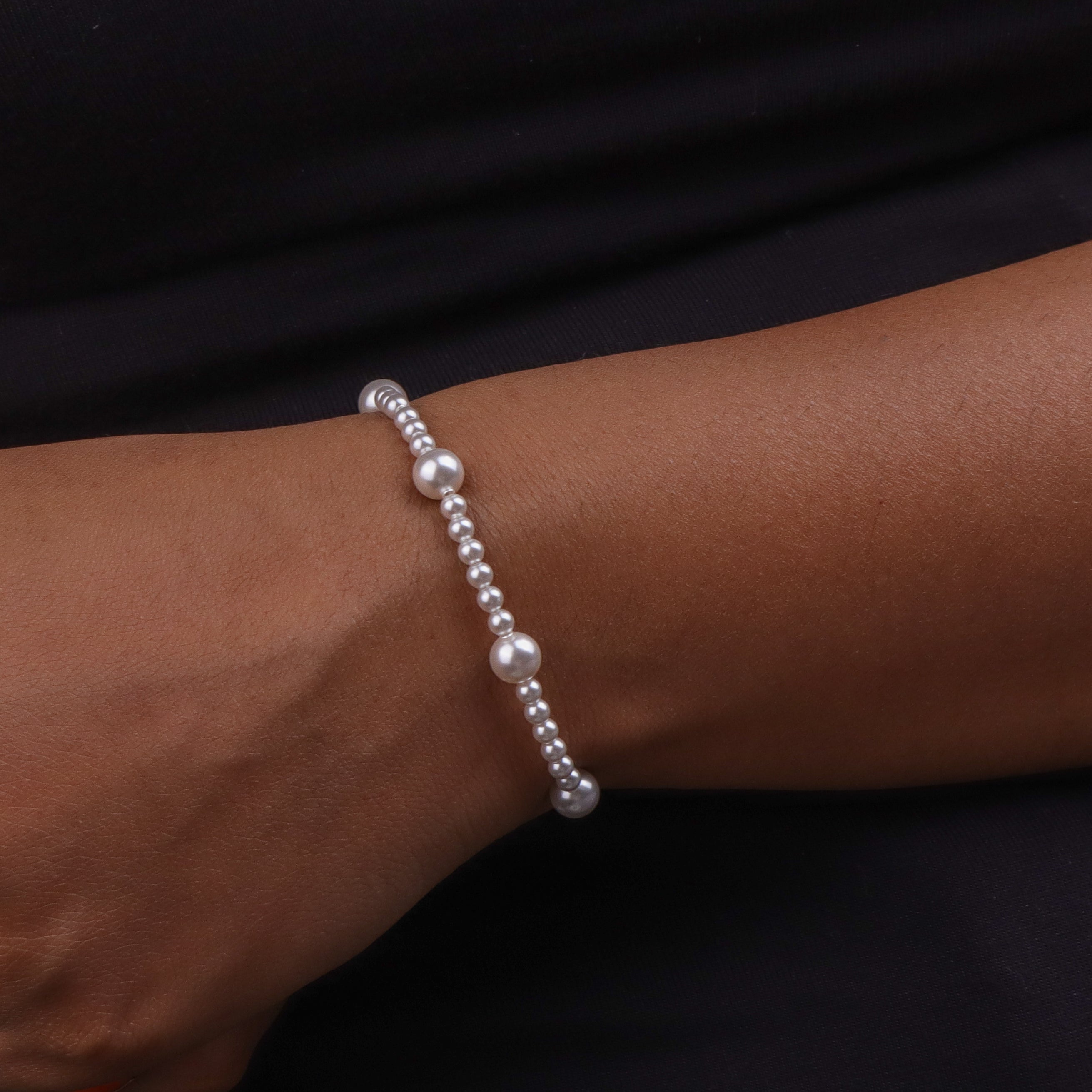 White Pearl Silver Bracelet (Project Handmade)