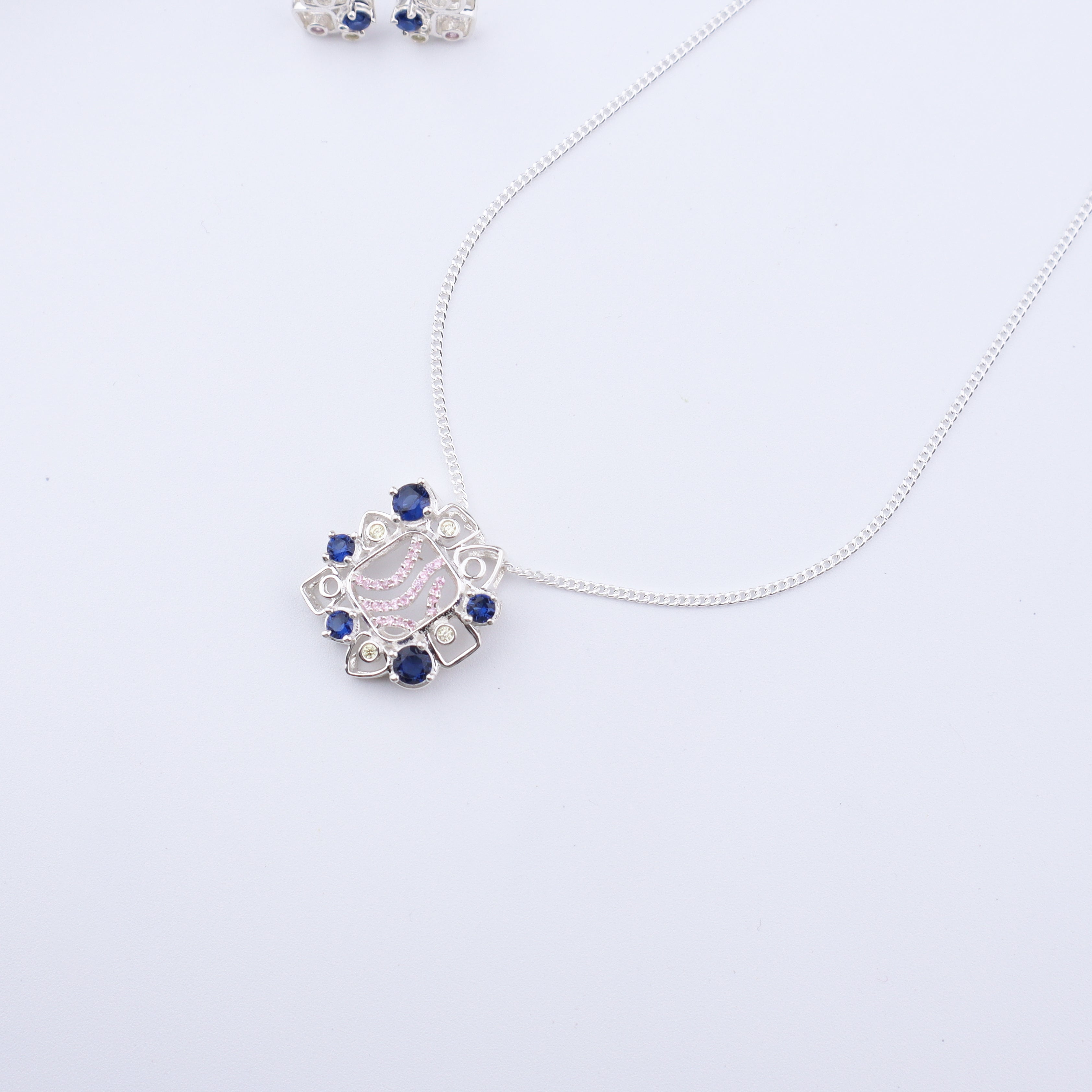 Silver Vivid Bloom Set (with chain)