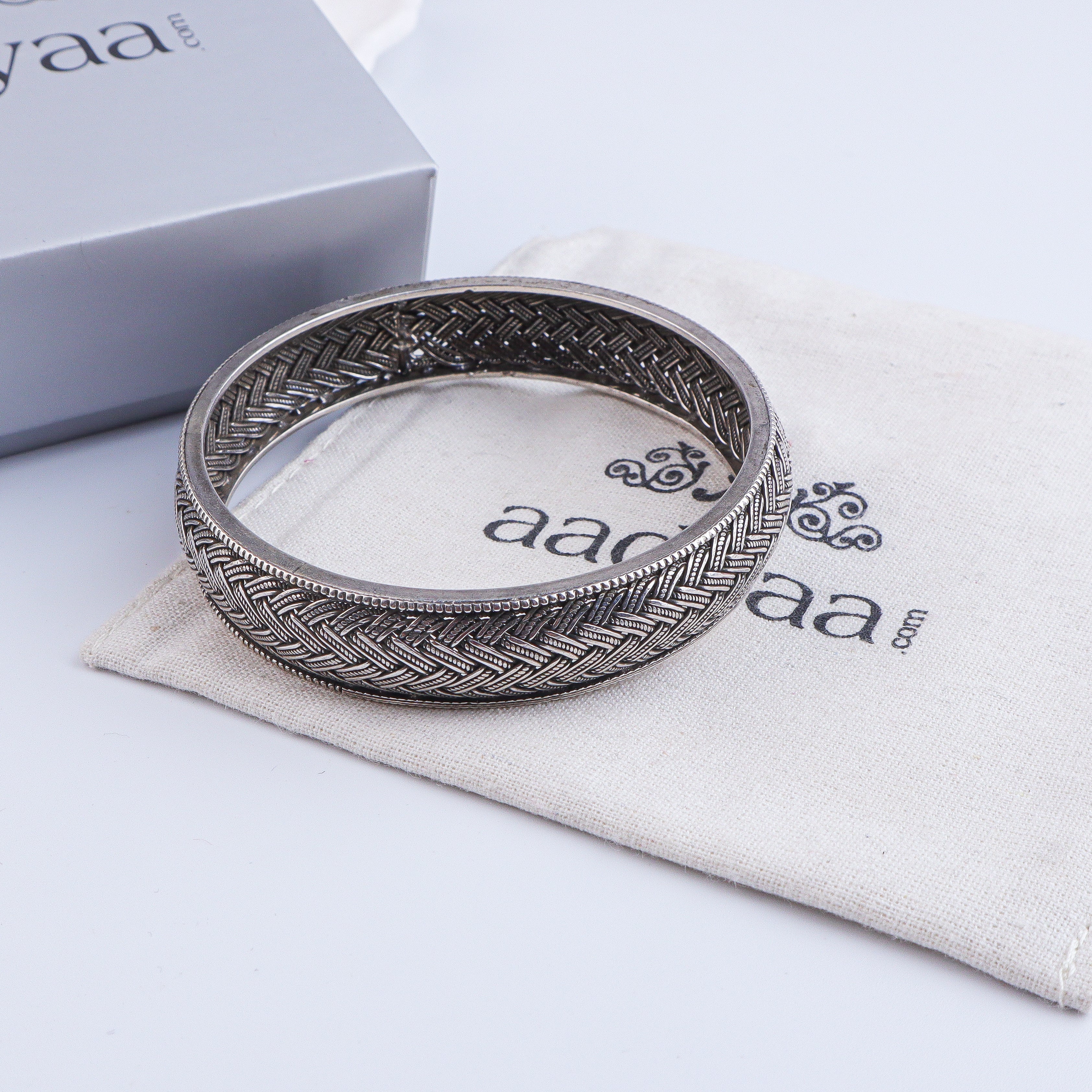 Antique Silver Bangle (Single)