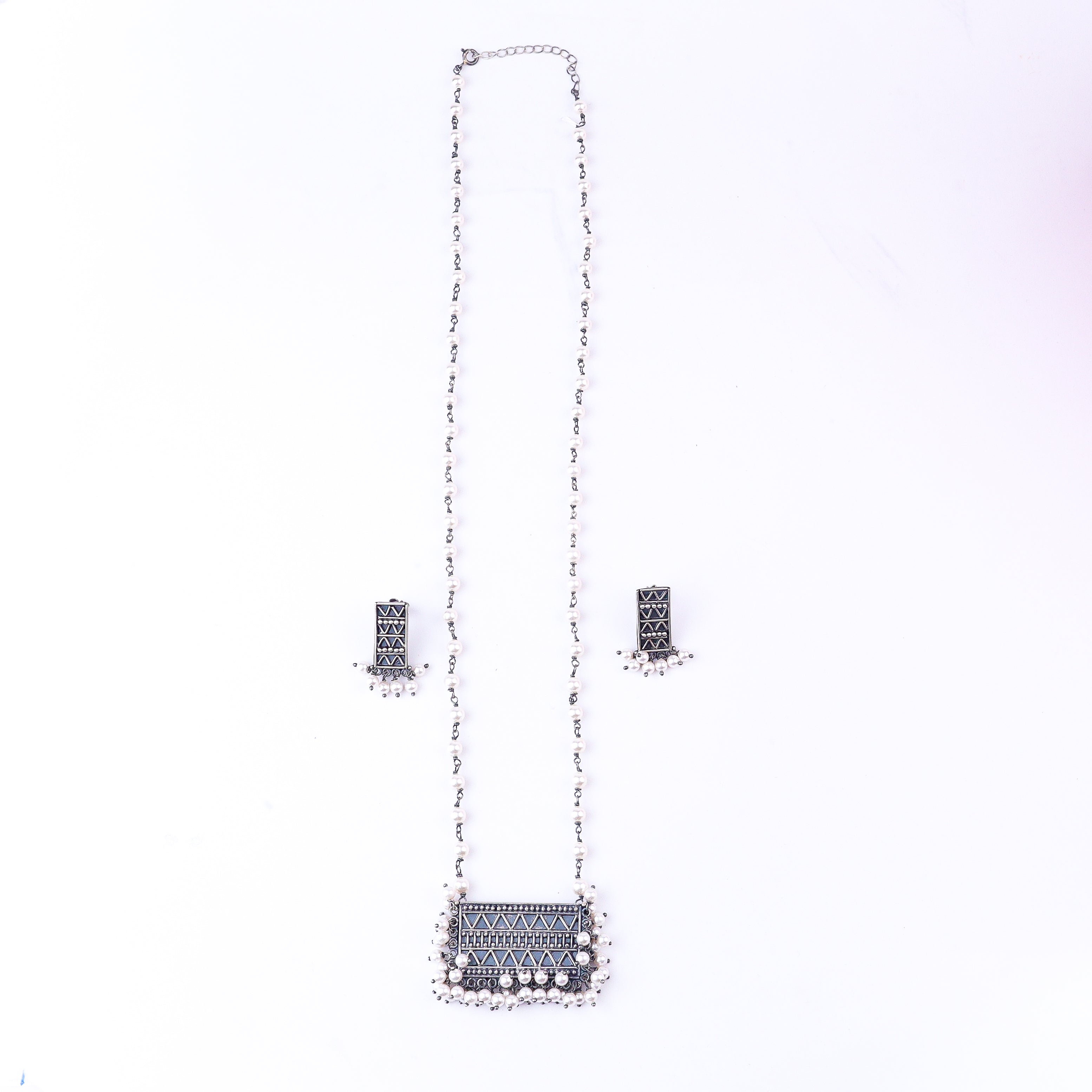 Silver Nakshi Set with Pearls Small