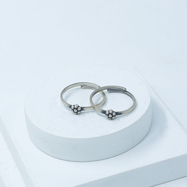 Tiny Silver Adjustable Toe ring (Kudi)