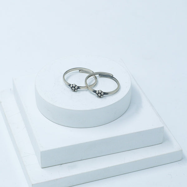 Tiny Silver Adjustable Toe ring (Kudi)