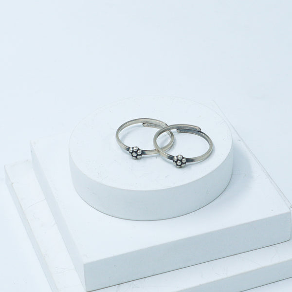 Tiny Silver Adjustable Toe ring (Kudi)