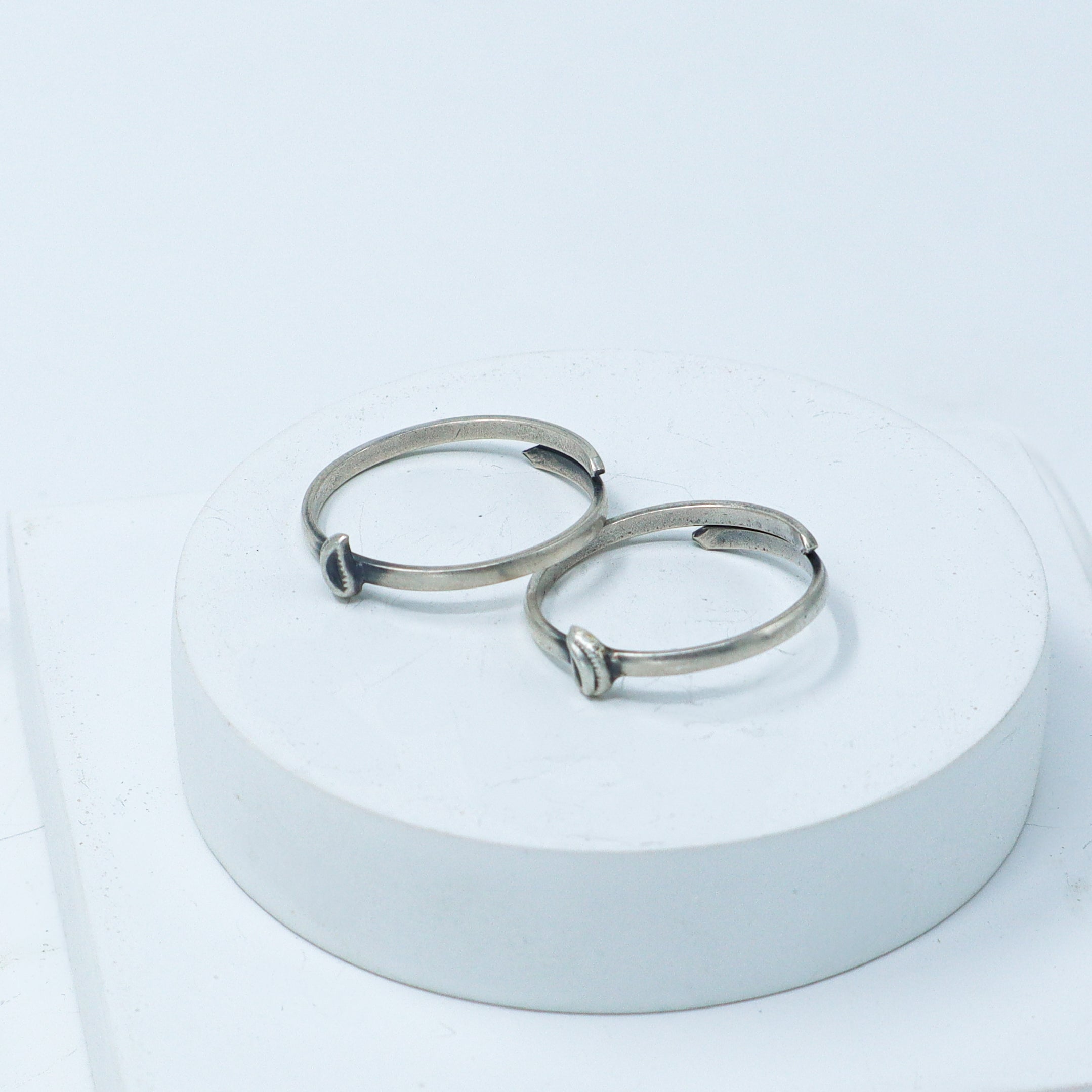 Tiny Silver Adjustable Toe ring (Kairi)
