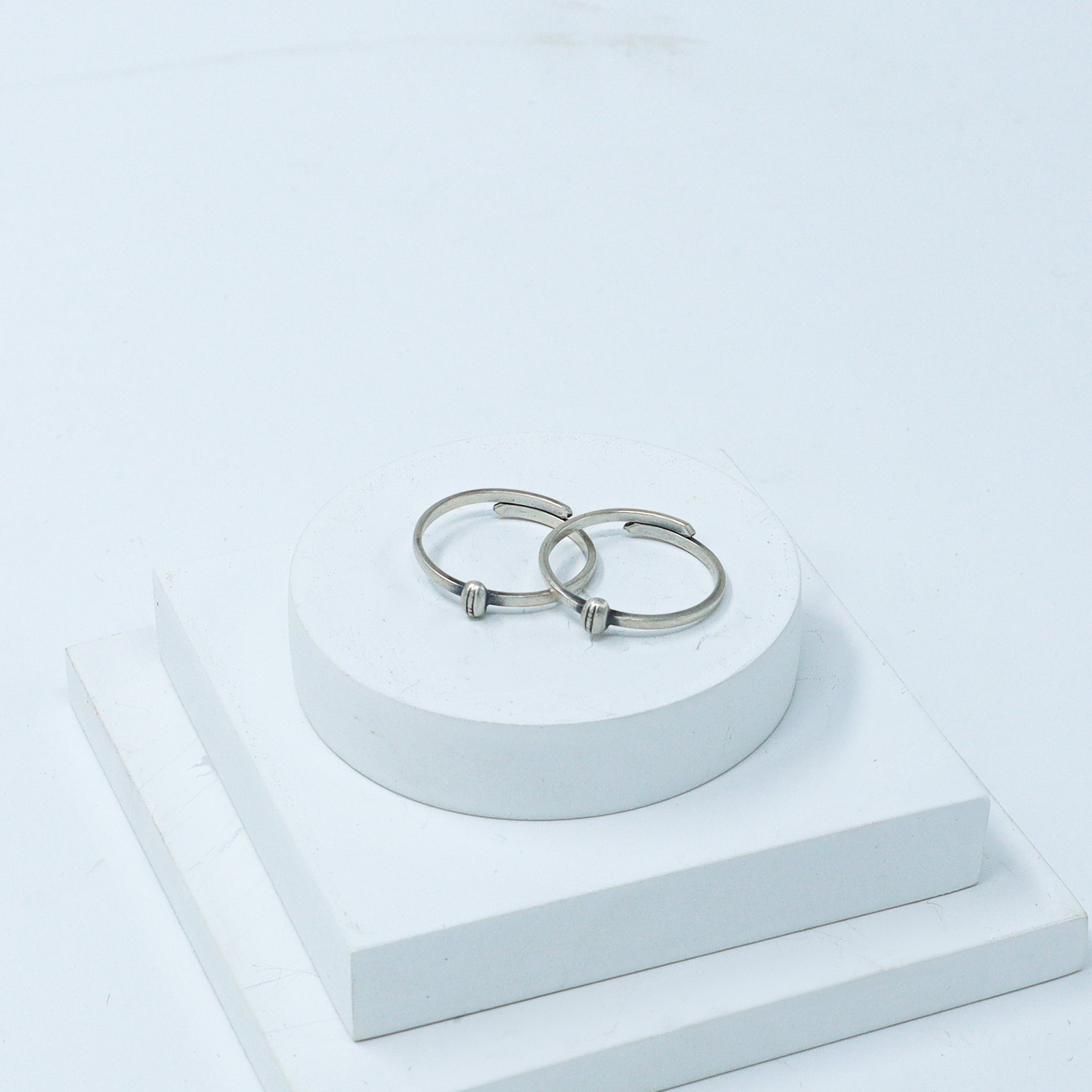 Tiny Silver Adjustable Toe ring (Textured Oval)