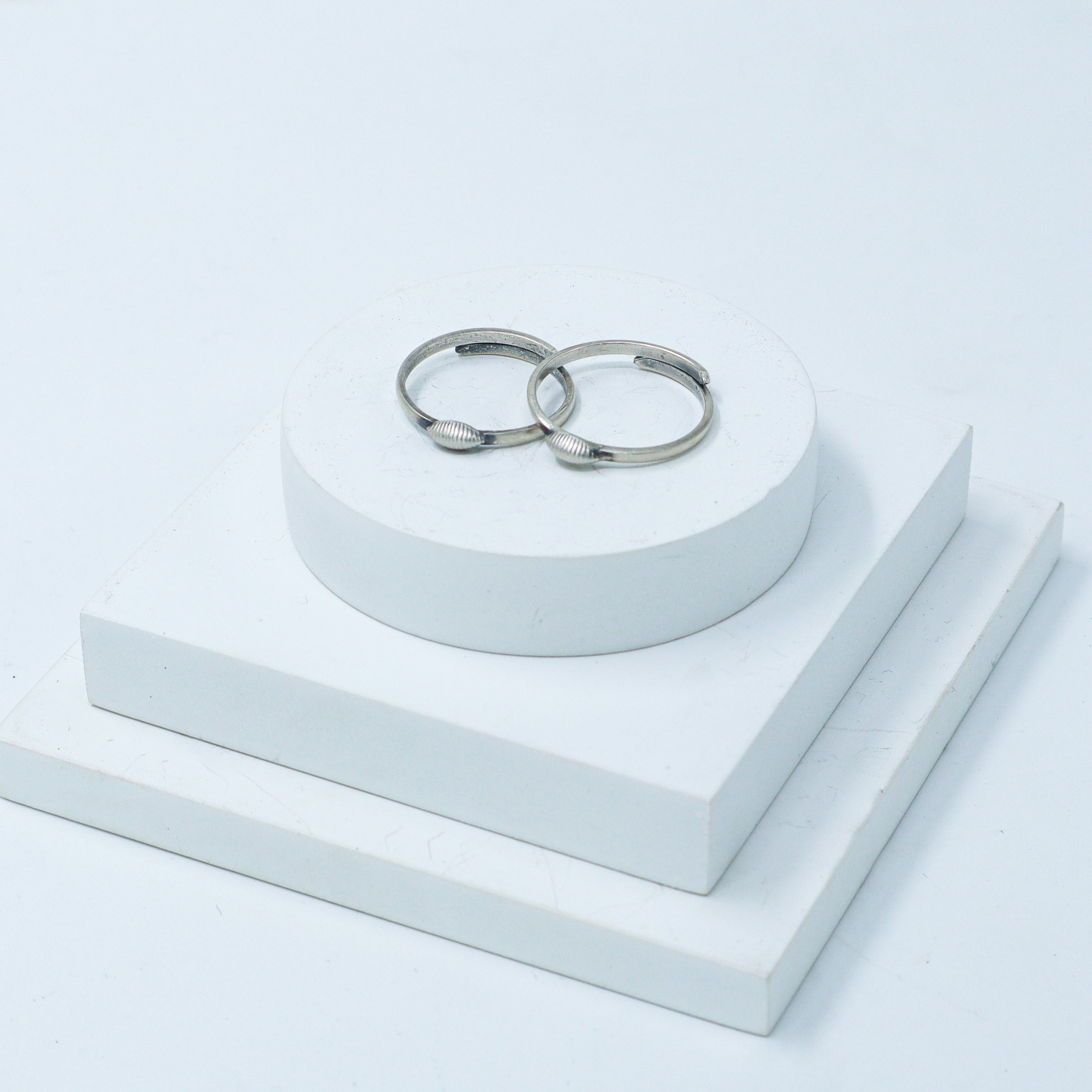 Tiny Silver Adjustable Toe ring (Textured)