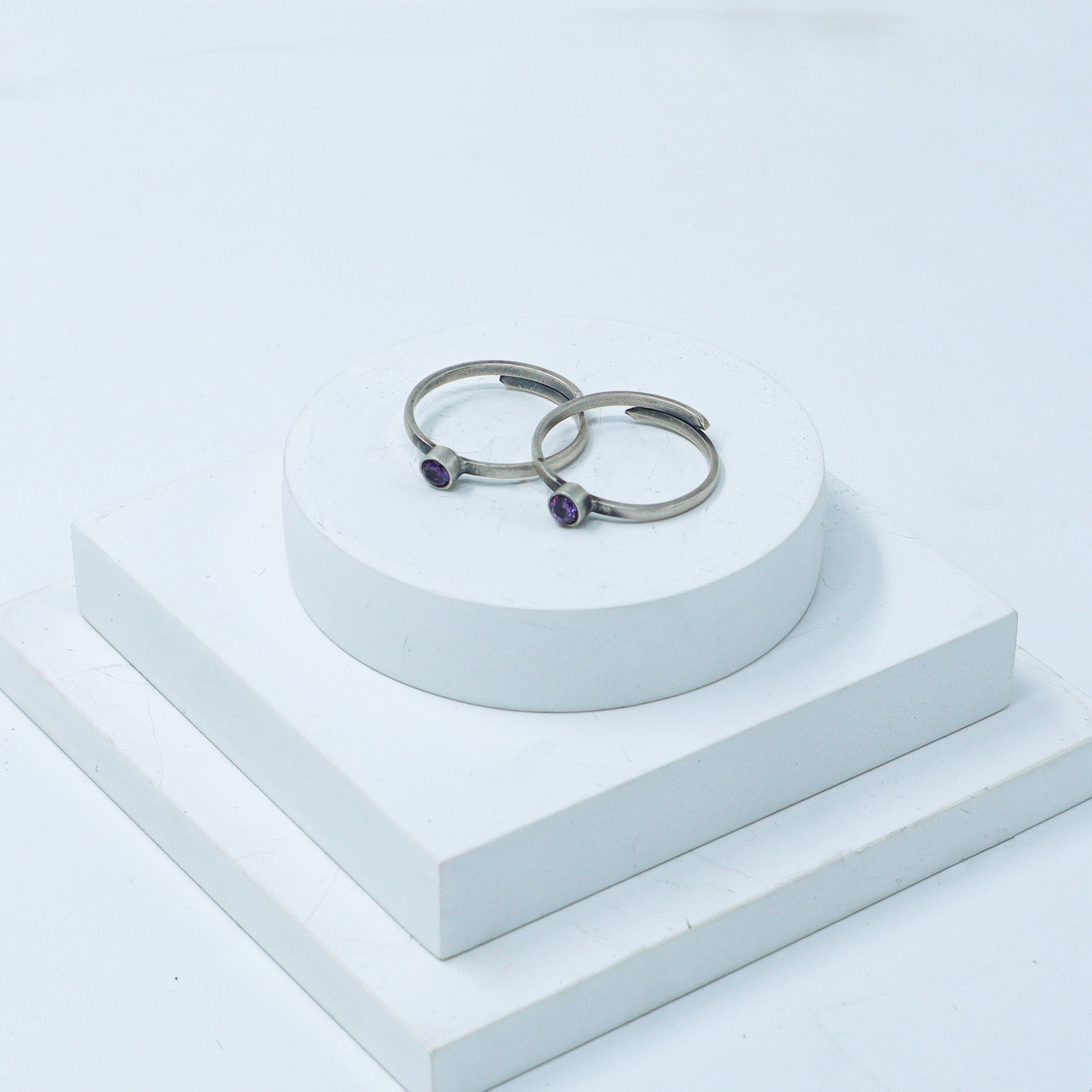 Tiny Silver Adjustable Toe ring (Round purple stone)