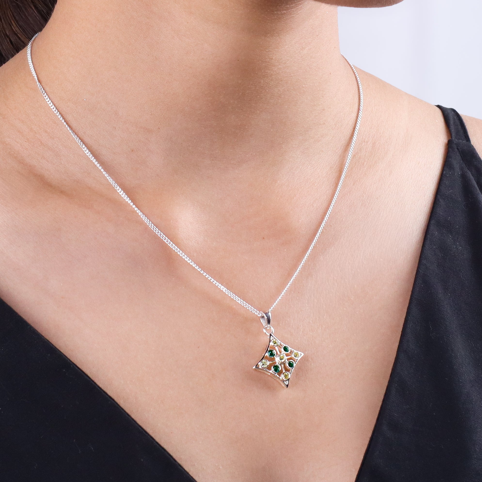 Silver Lush Twinkle Set (without chain)