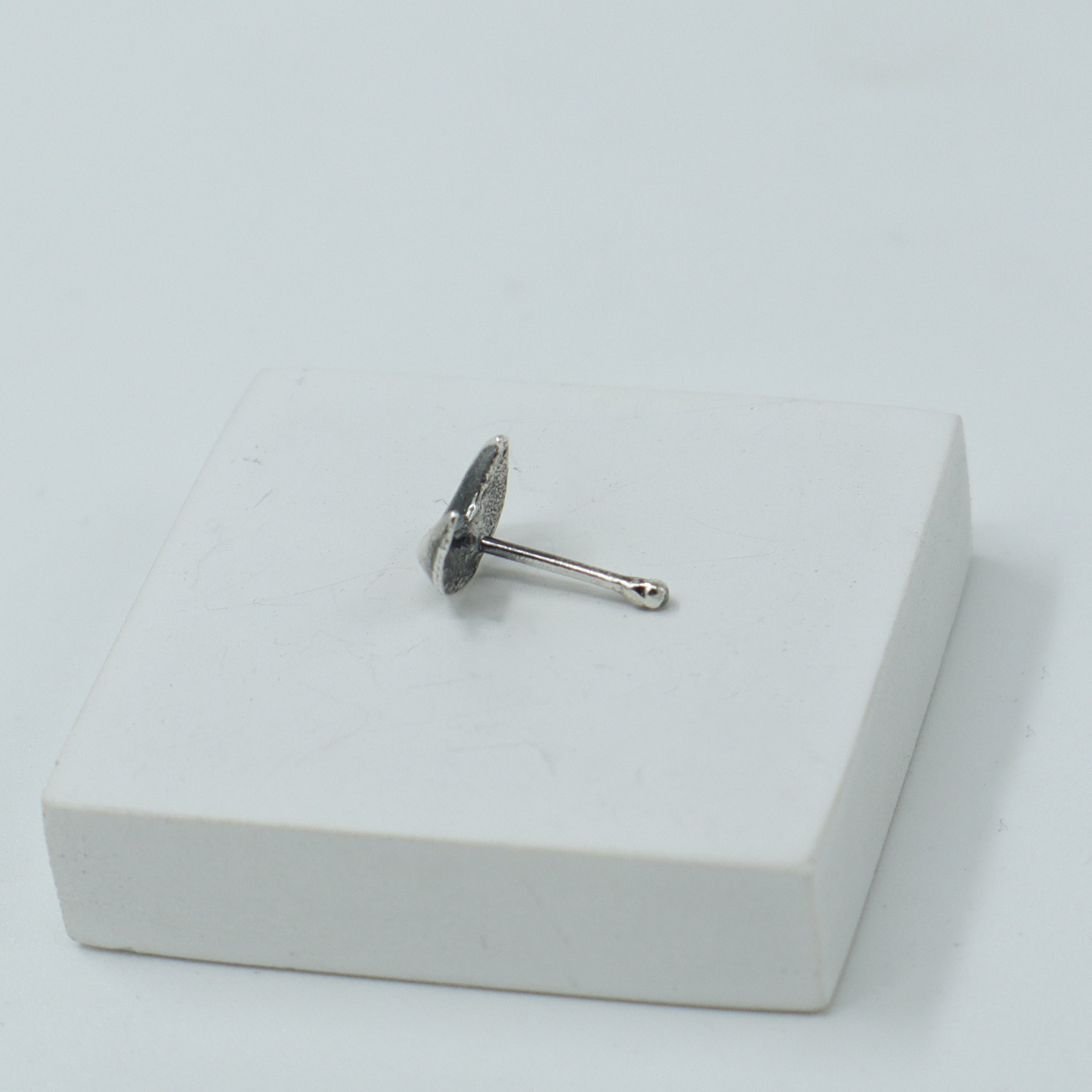 Silver Moon Nose pin