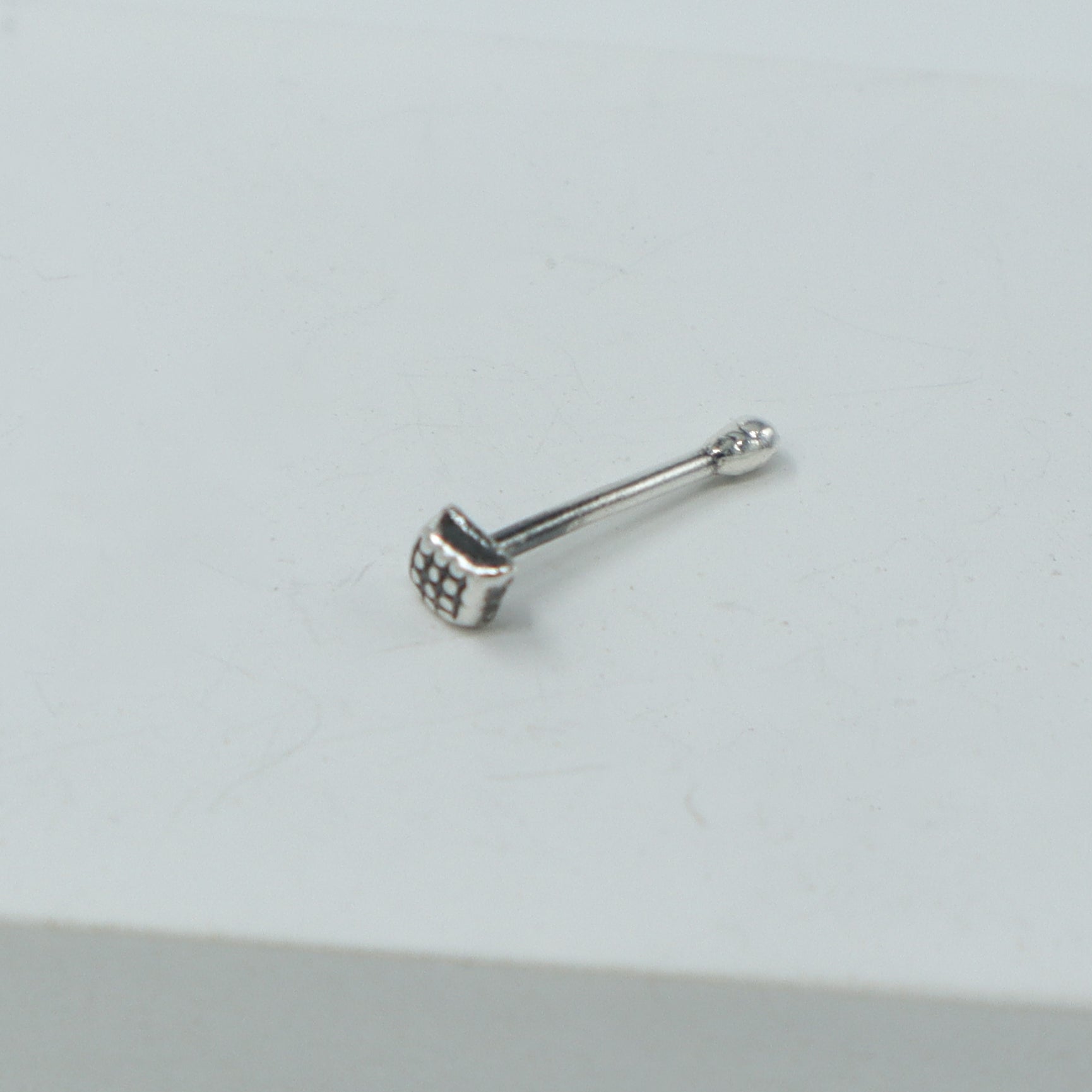 Silver Mini Dotted Nose pin