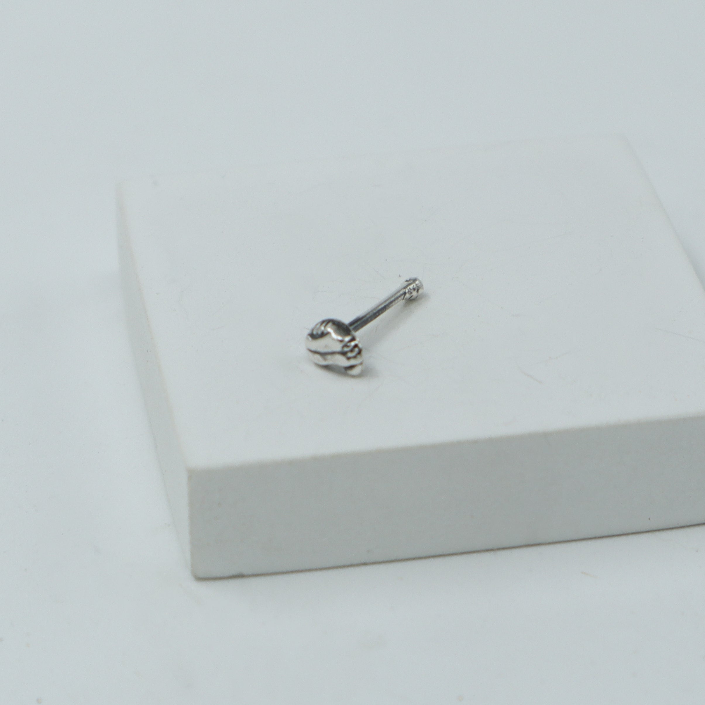 Silver Paisely Nose pin