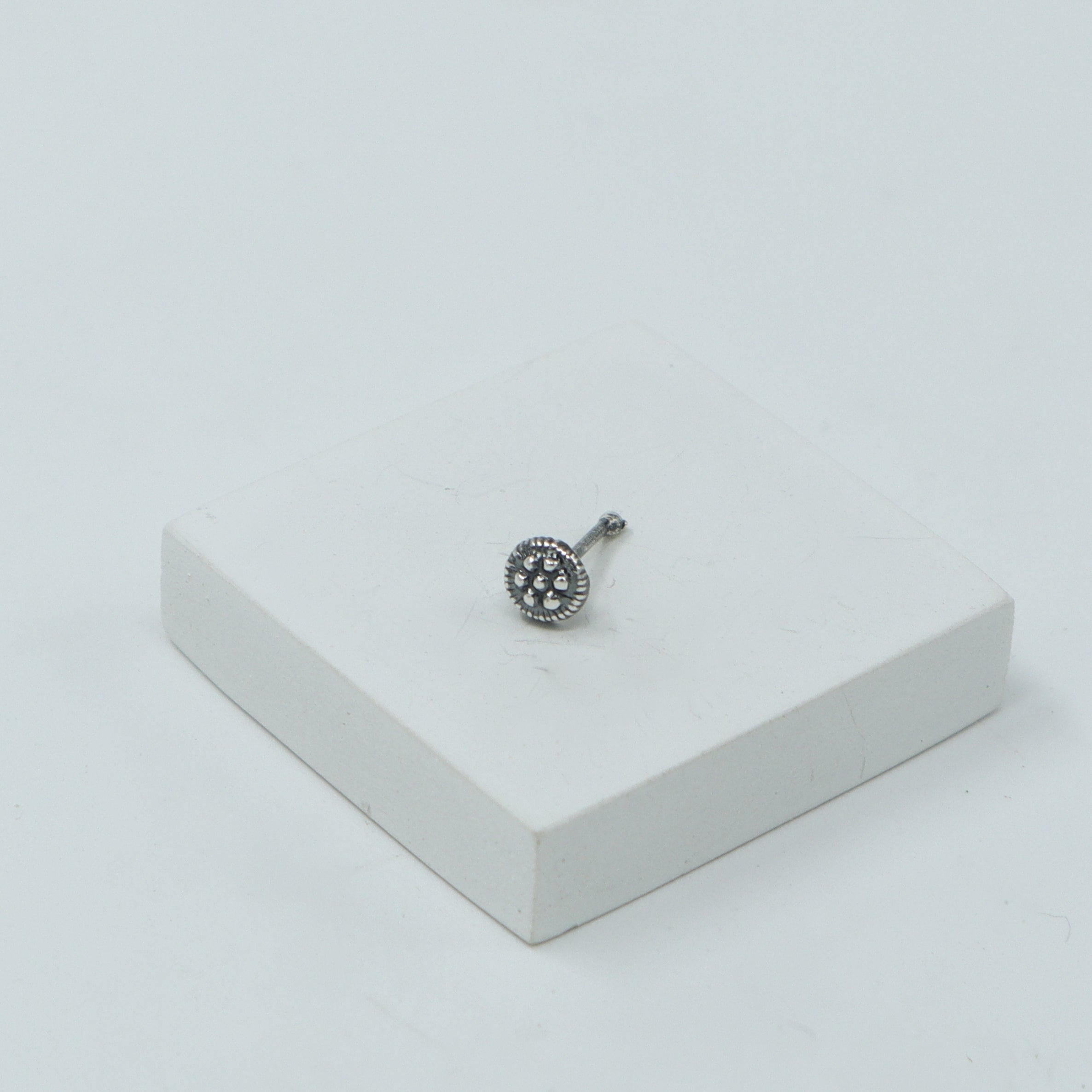 Silver Tiny Round Kudi Nose Pin