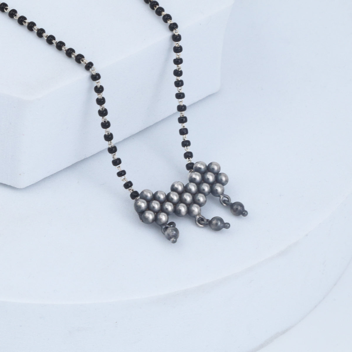 Kudi motif mangalsutra design