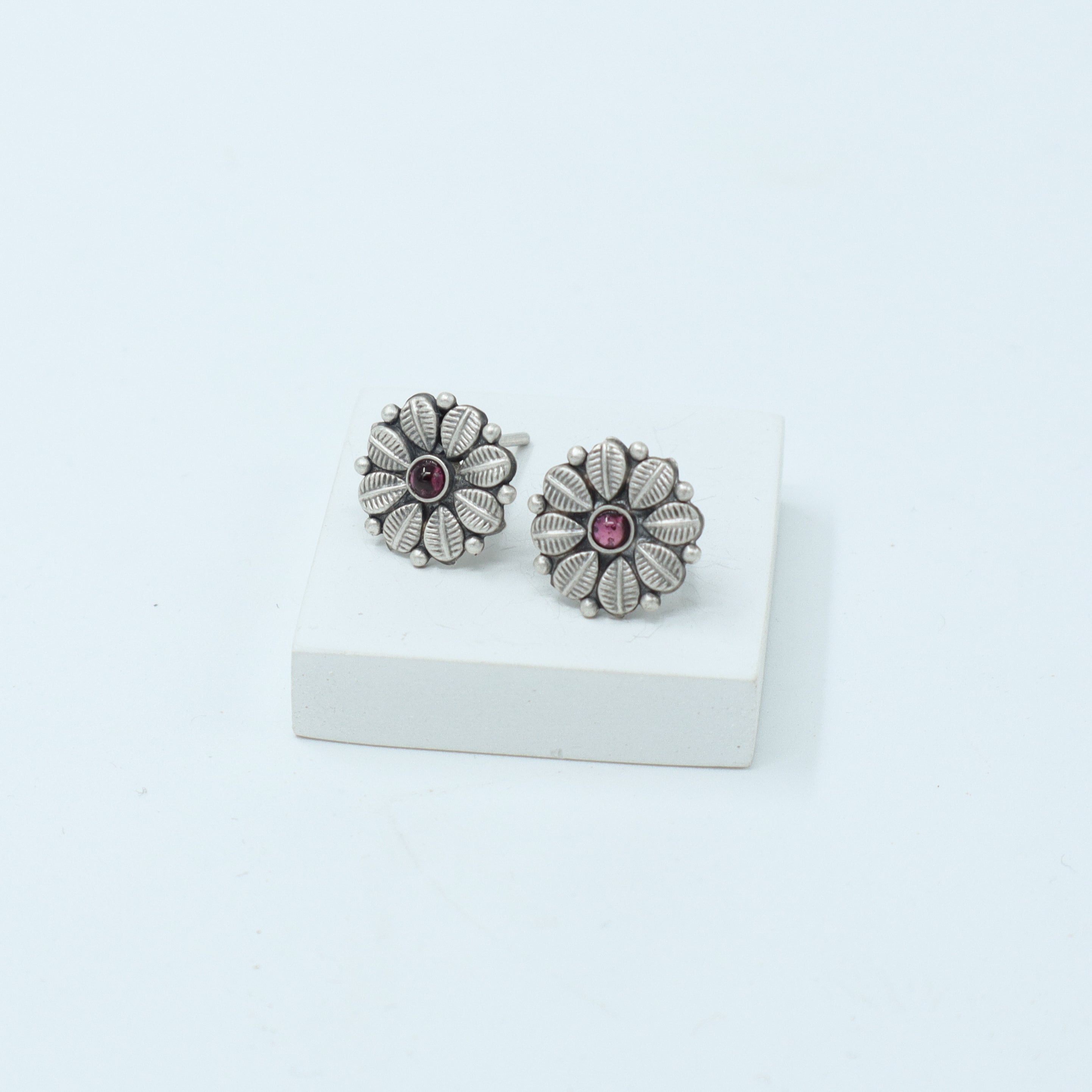 Silver Leafy Flower Stud (8 Petaled Flower)