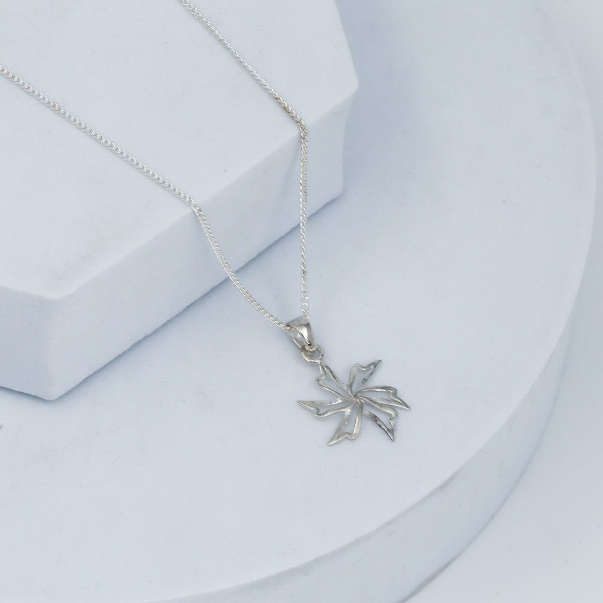 style prajakta silver necklace with modern look