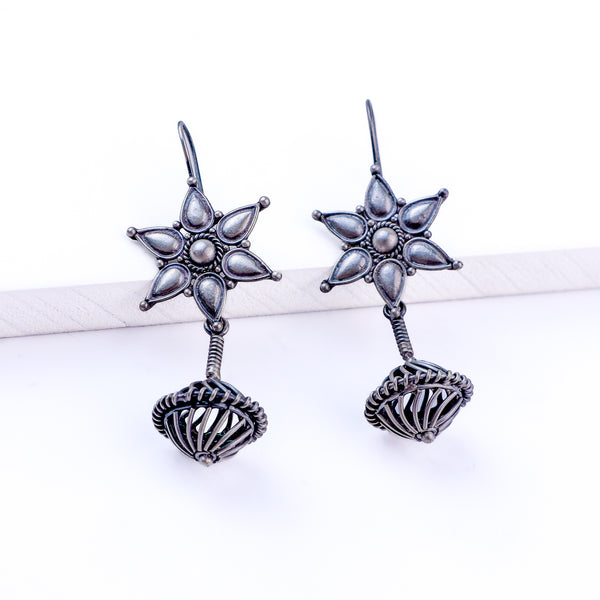 Oxidized Flower Spring Filigree Earrings