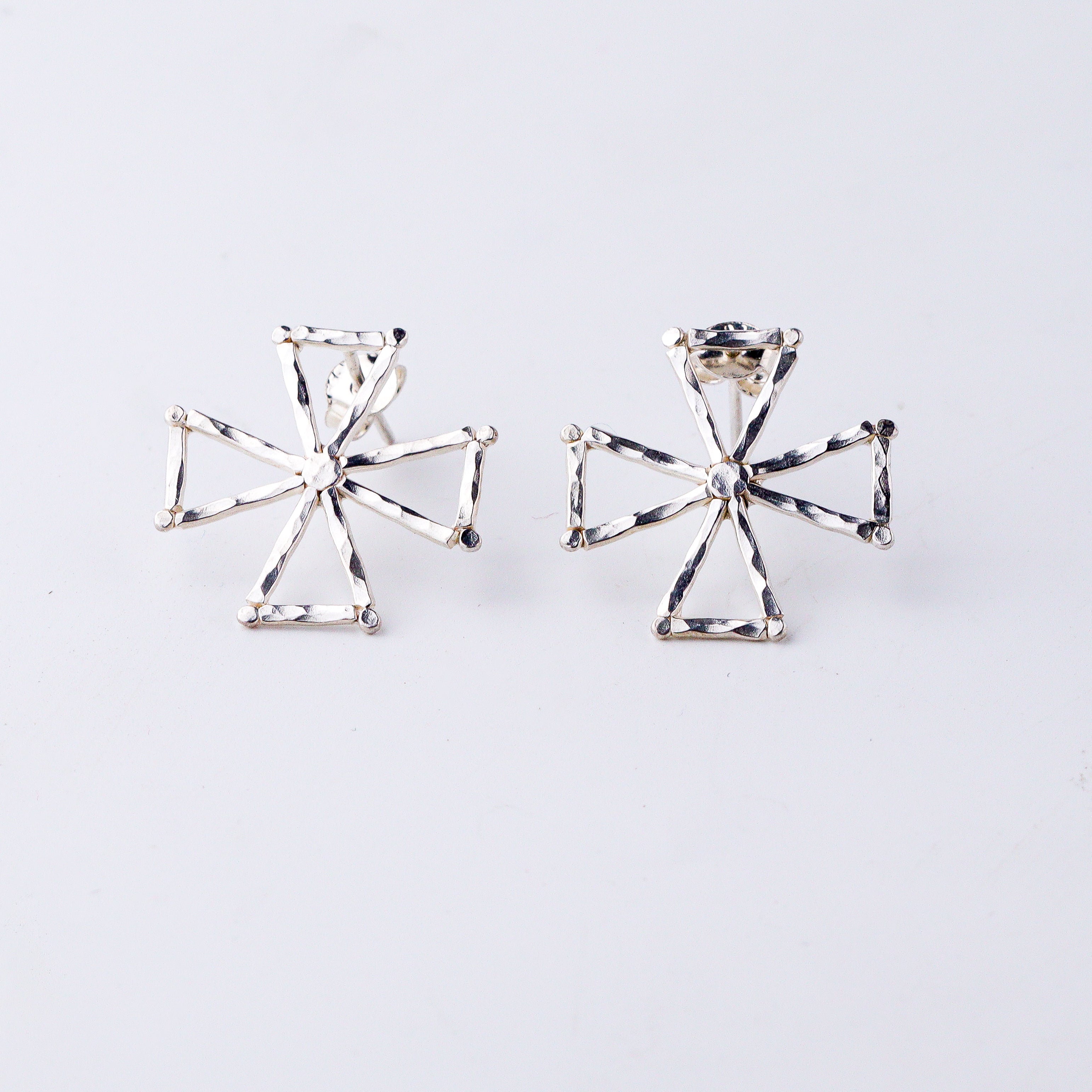 Handmade Pinwheel Earring (Hammered)