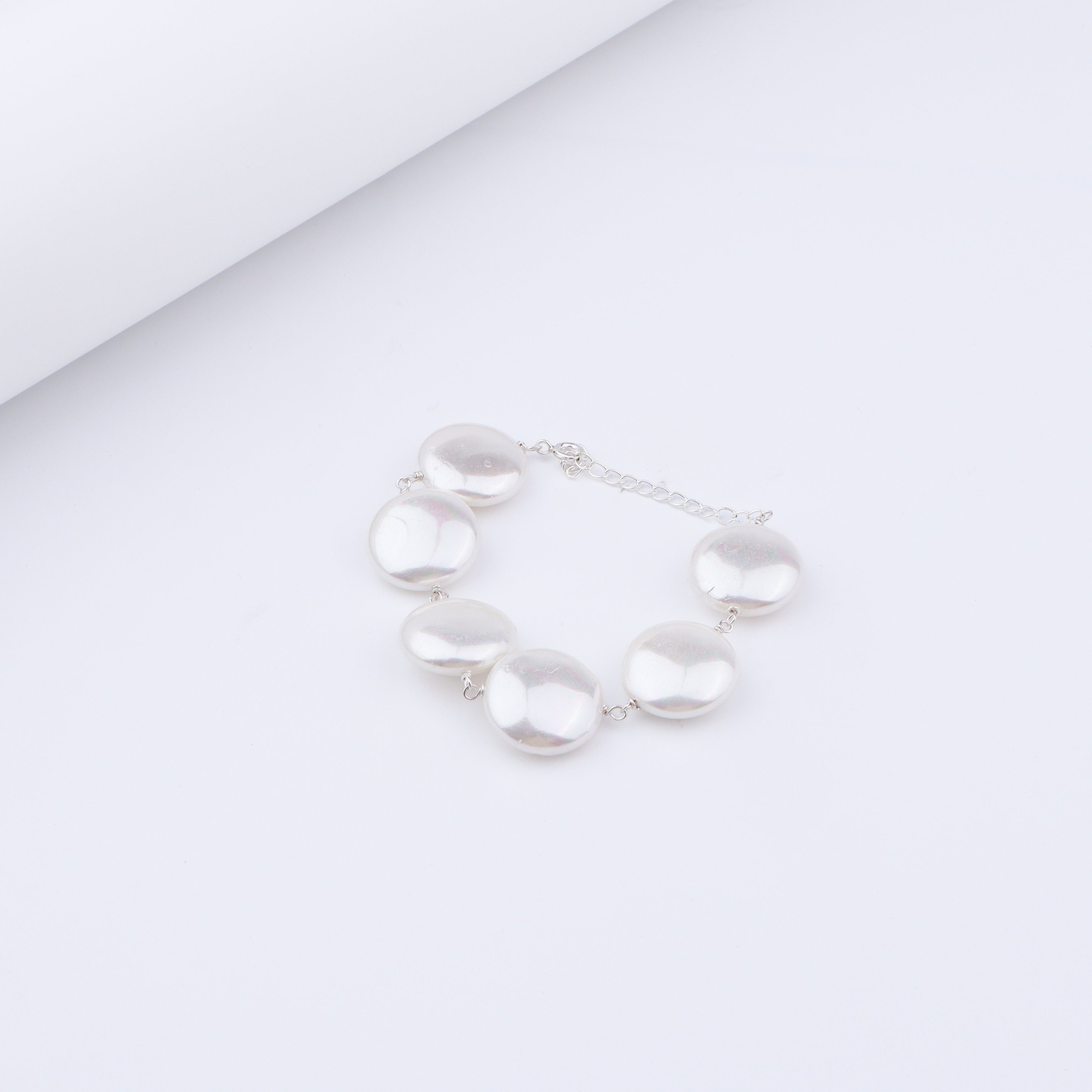 Classic Coin Pearl Ganthan Bracelet