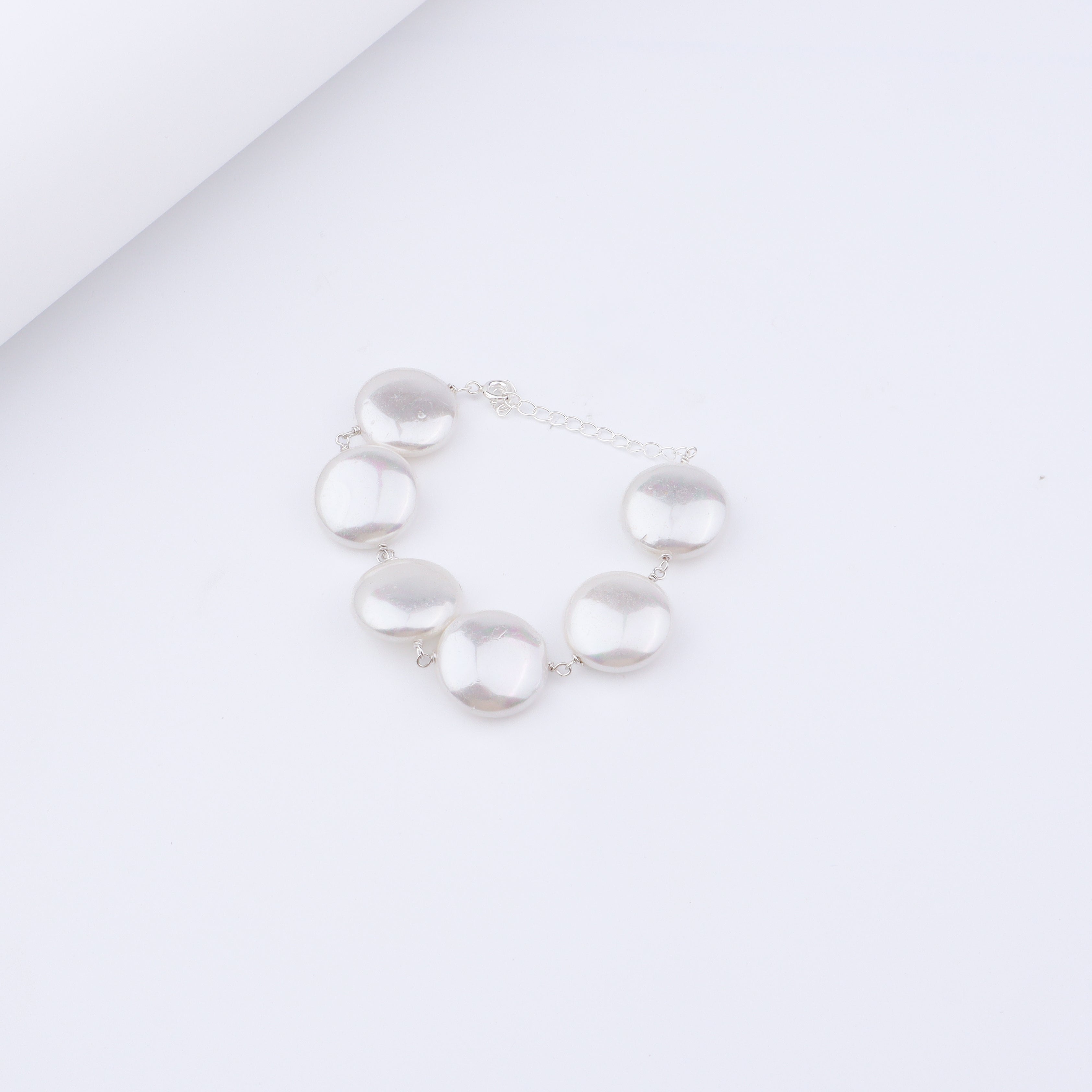 Classic Coin Pearl Ganthan Bracelet
