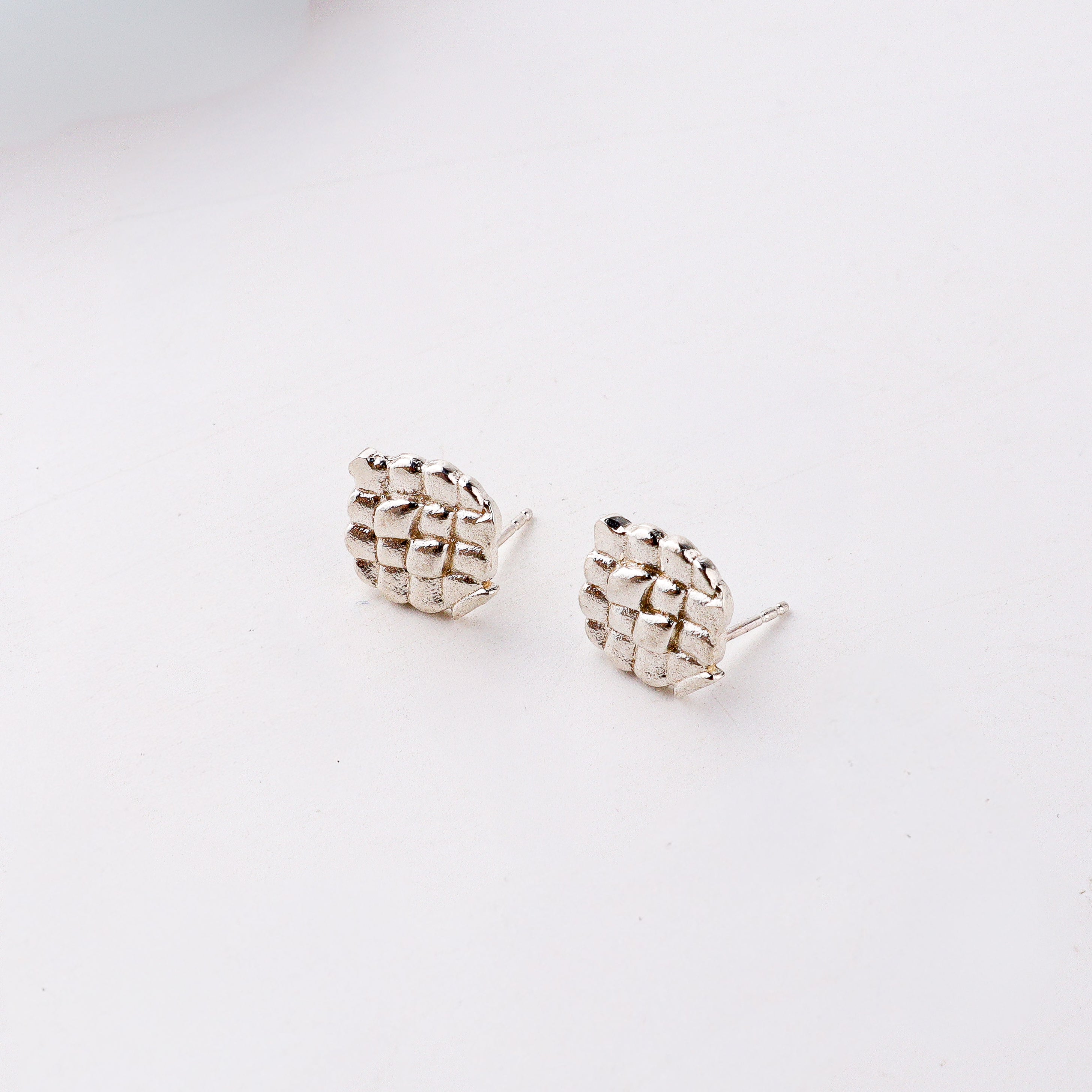 Silver Saaj Motif Earring: अननस (Ananas)