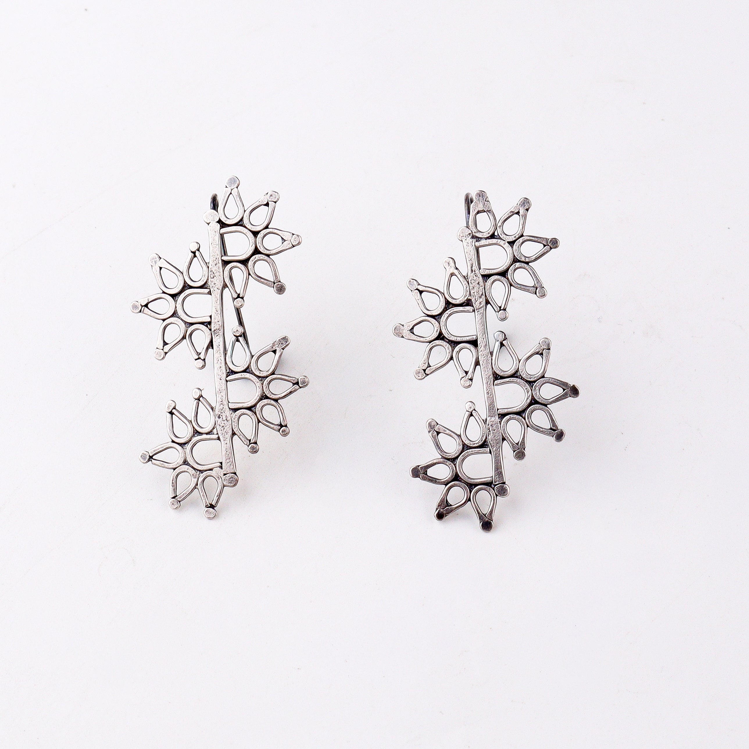 Mini Raatrani Hammered Earring