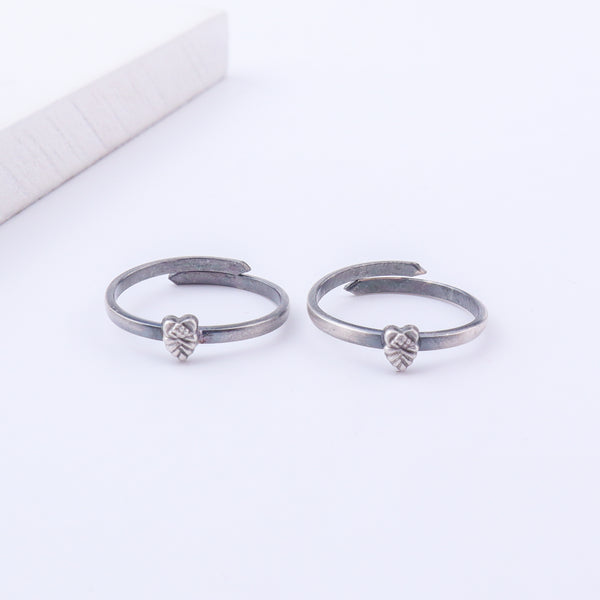 Tiny Silver Adjustable Textured Leaf Toe Ring