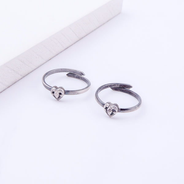 Tiny Silver Adjustable Textured Heart Toe Ring
