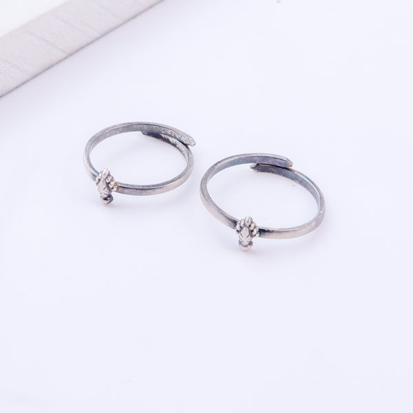 Tiny Silver Adjustable Nip Toe Ring